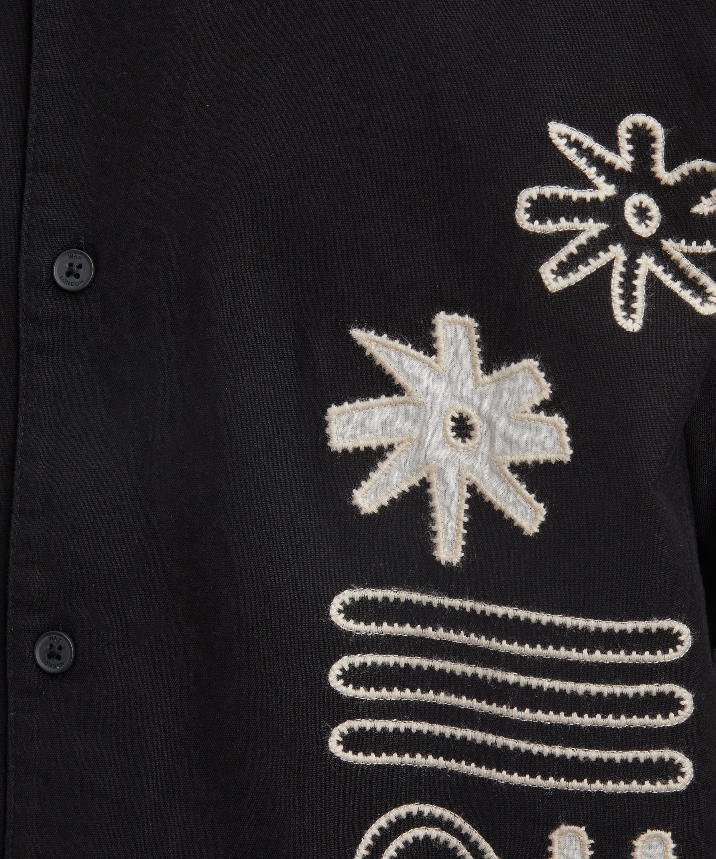 Wax London - Didcot Black and Ecru Abstract Applique Short-Sleeve Shirt image number 4