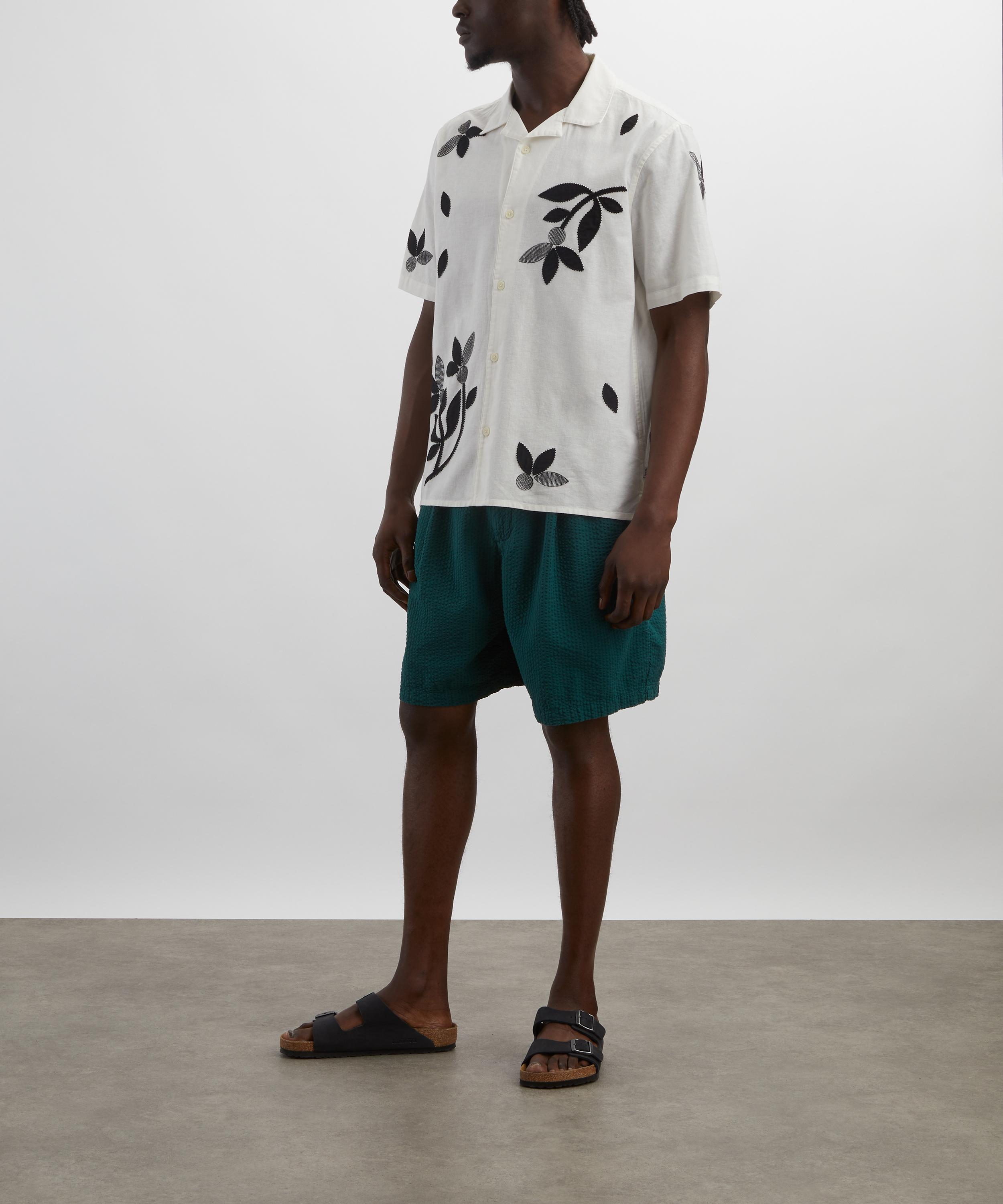 Wax London - Didcot Ecru-Black Bloom Applique Short-Sleeve Shirt image number 1