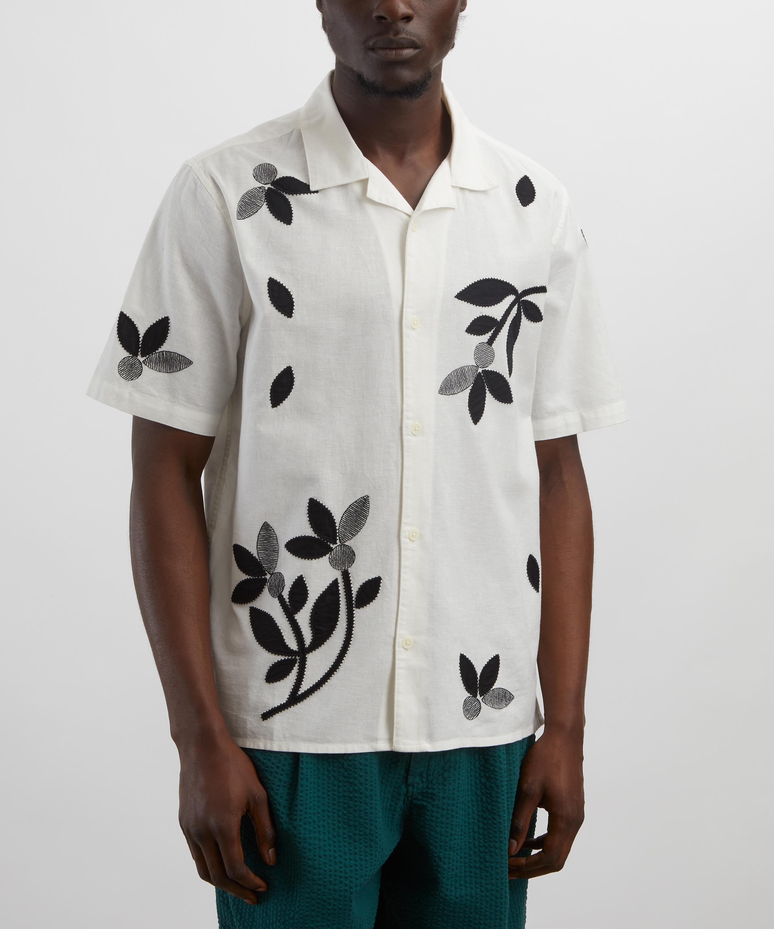Wax London - Didcot Ecru-Black Bloom Applique Short-Sleeve Shirt image number 2