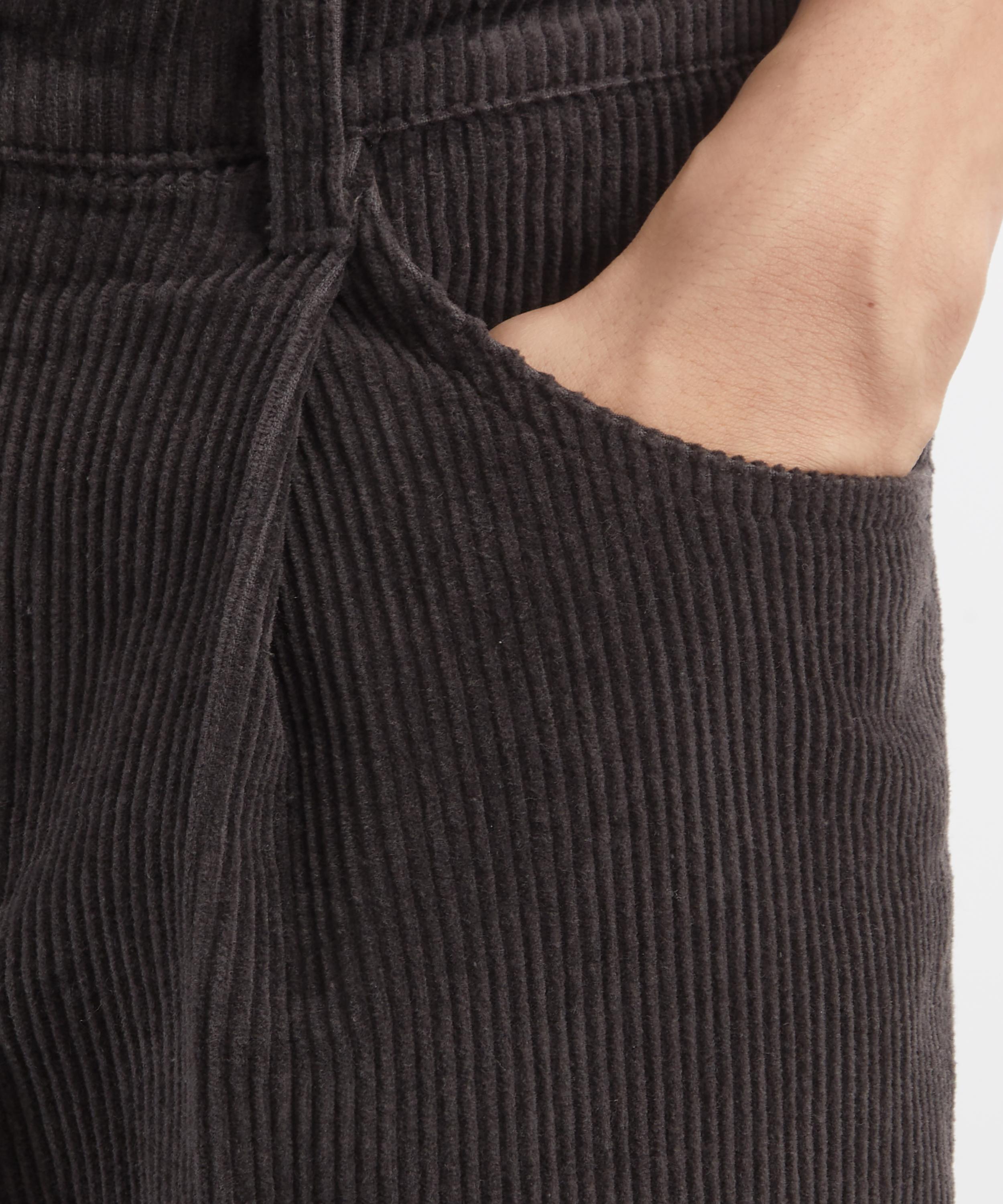 FrizmWORKS - Wide One Tuck Corduroy Trousers image number 4