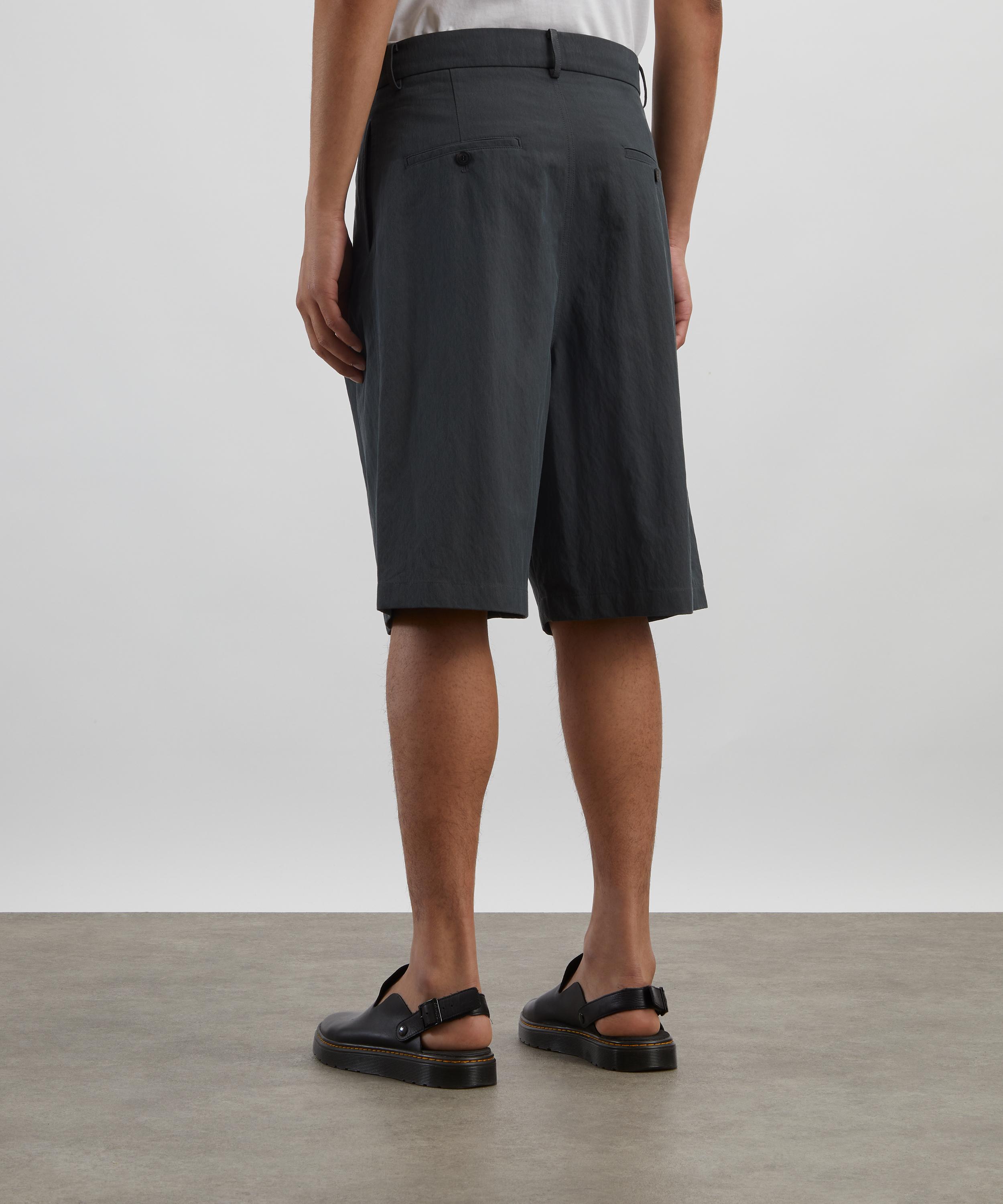 Le17septembre - Side Pocket Bermuda Shorts image number 3