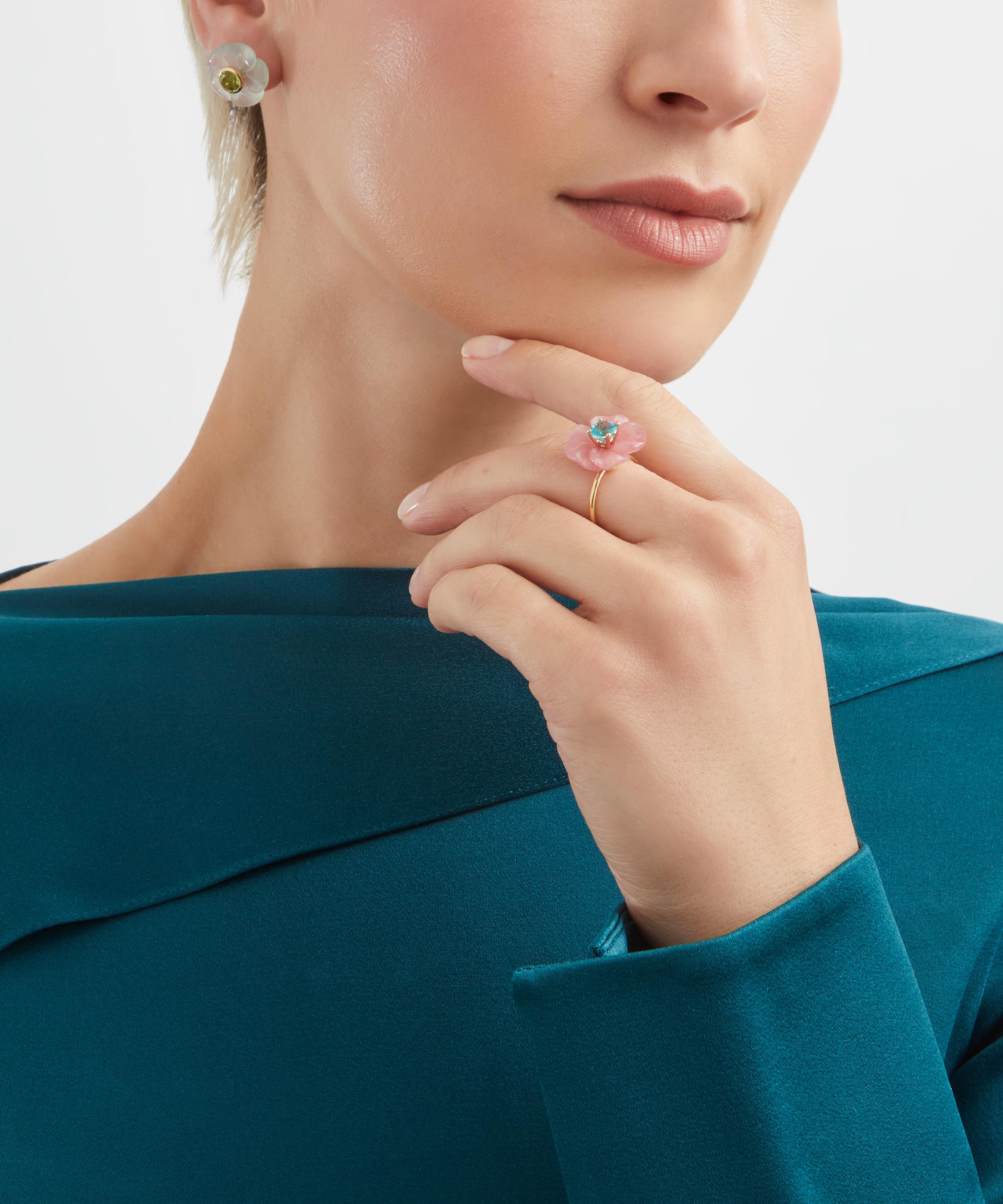 Sophie Joanne - 14ct Gold Small Island Flower Ring image number 1
