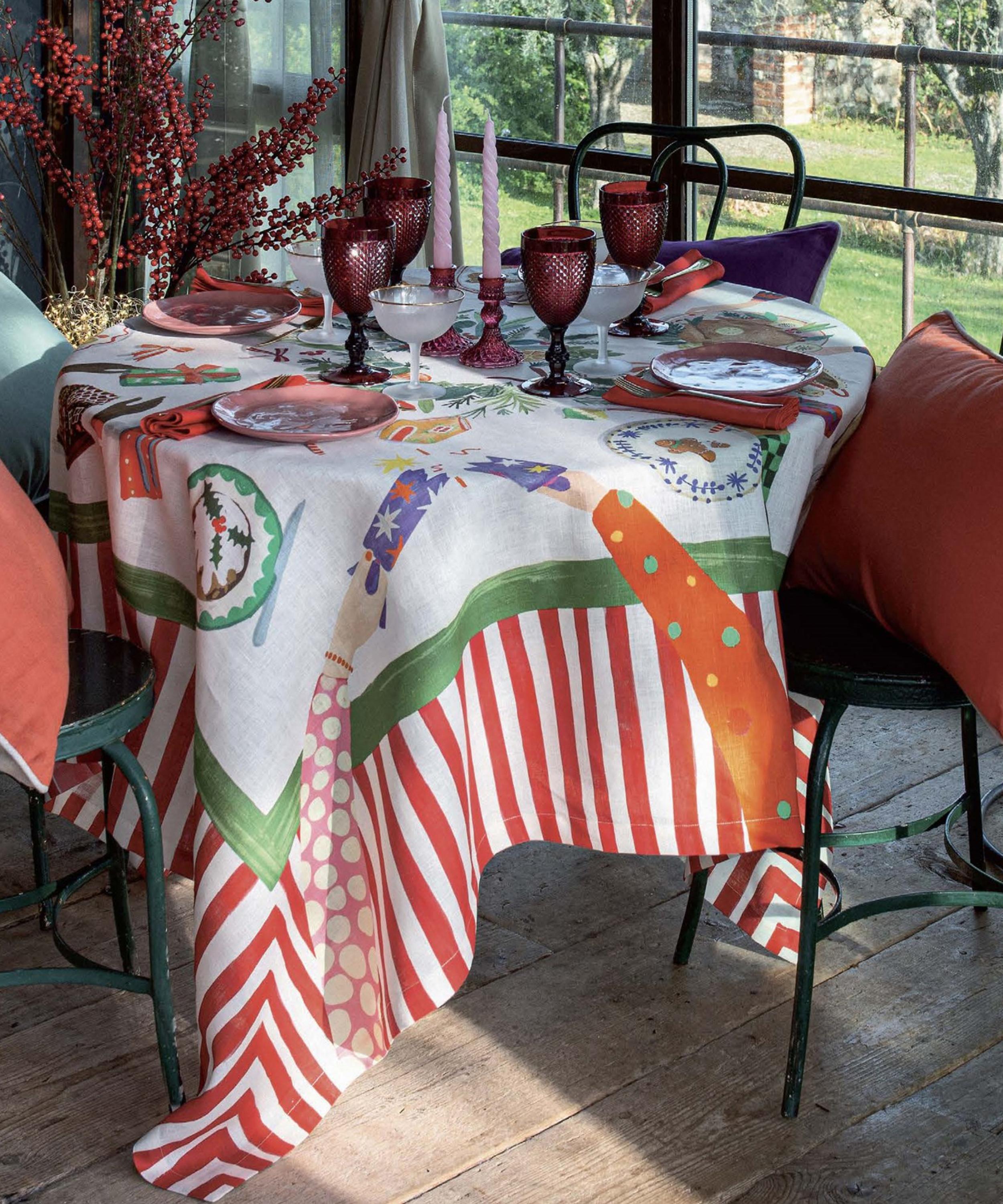 Tessitura Toscana Telerie - Hands on Christmas 270x170cm Tablecloth image number 1