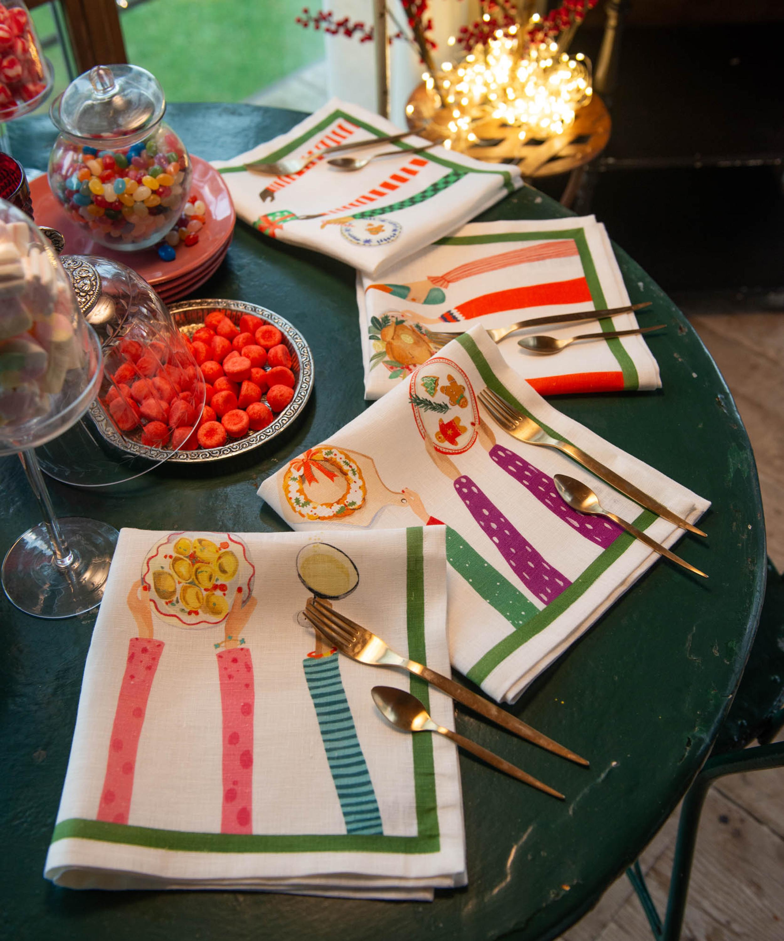 Tessitura Toscana Telerie - Hands on Christmas Napkins Set of 4 image number 1