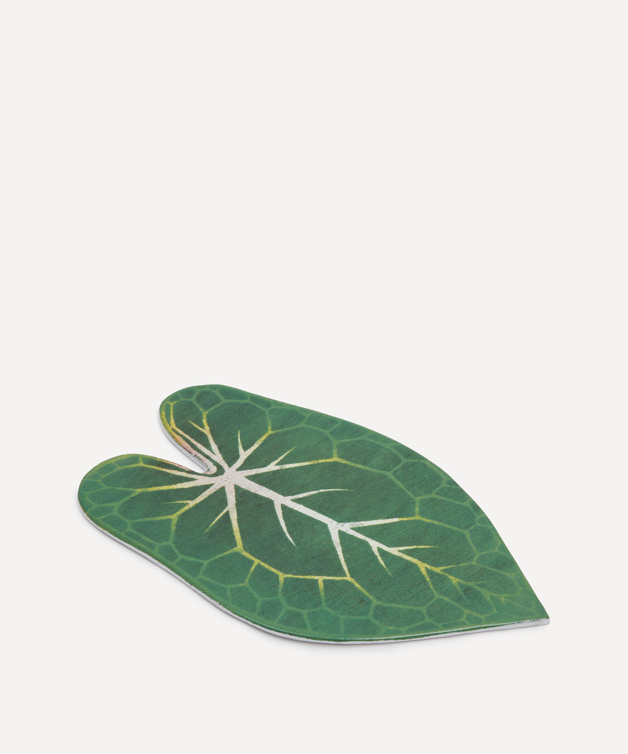 Astier de Villatte - Leaf 7 Platter image number 0