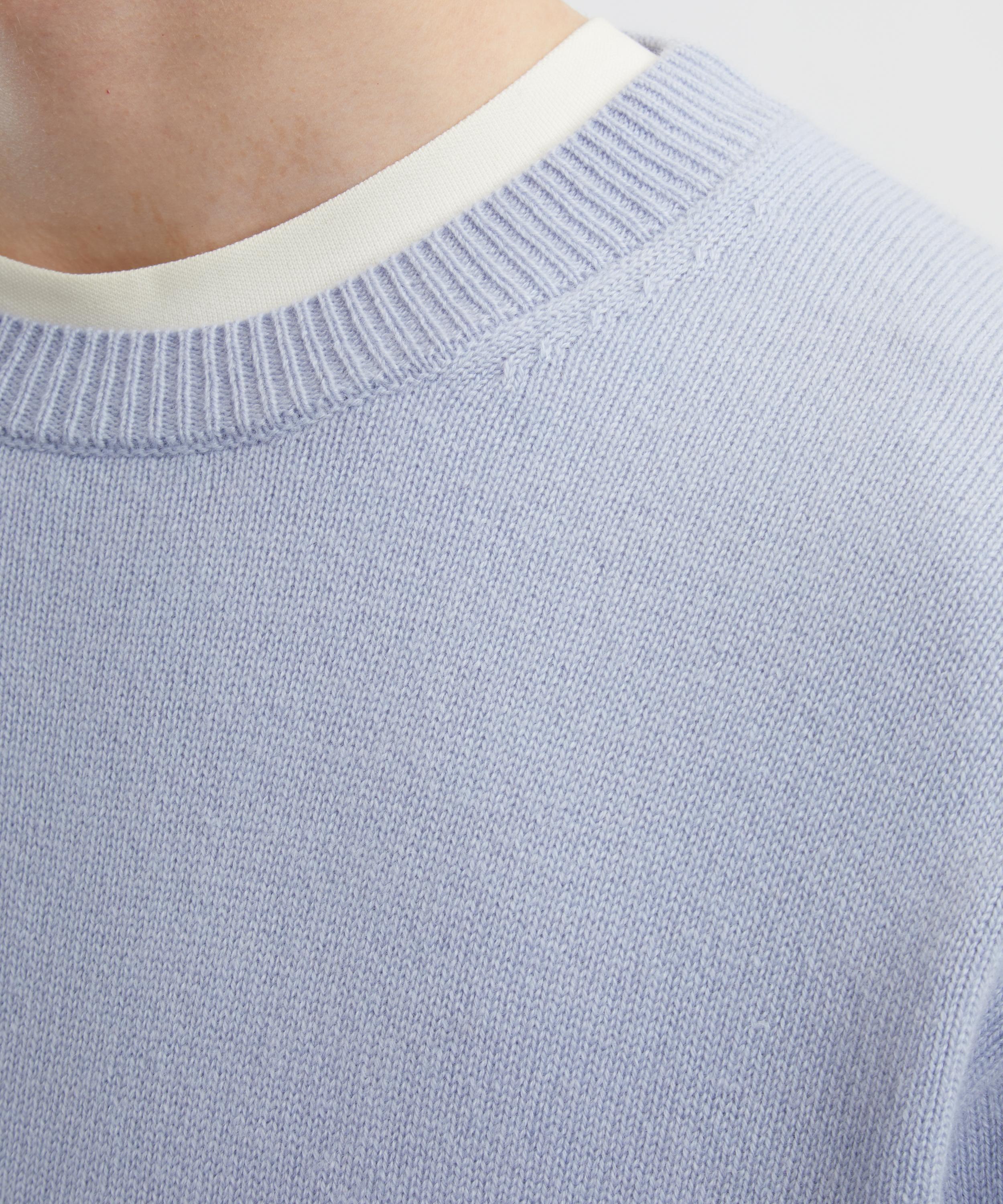 Frame - Smoky Blue Cashmere Crew-Neck Jumper image number 4