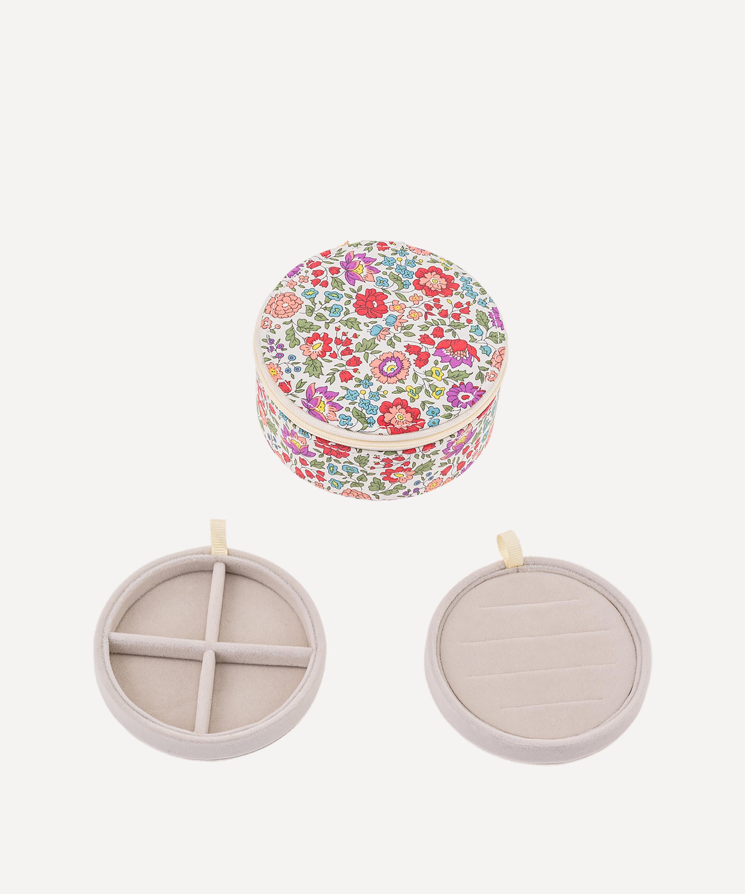 Bon Dep - D’Anjo Tana Lawn™ Cotton Round Jewellery Box image number 0