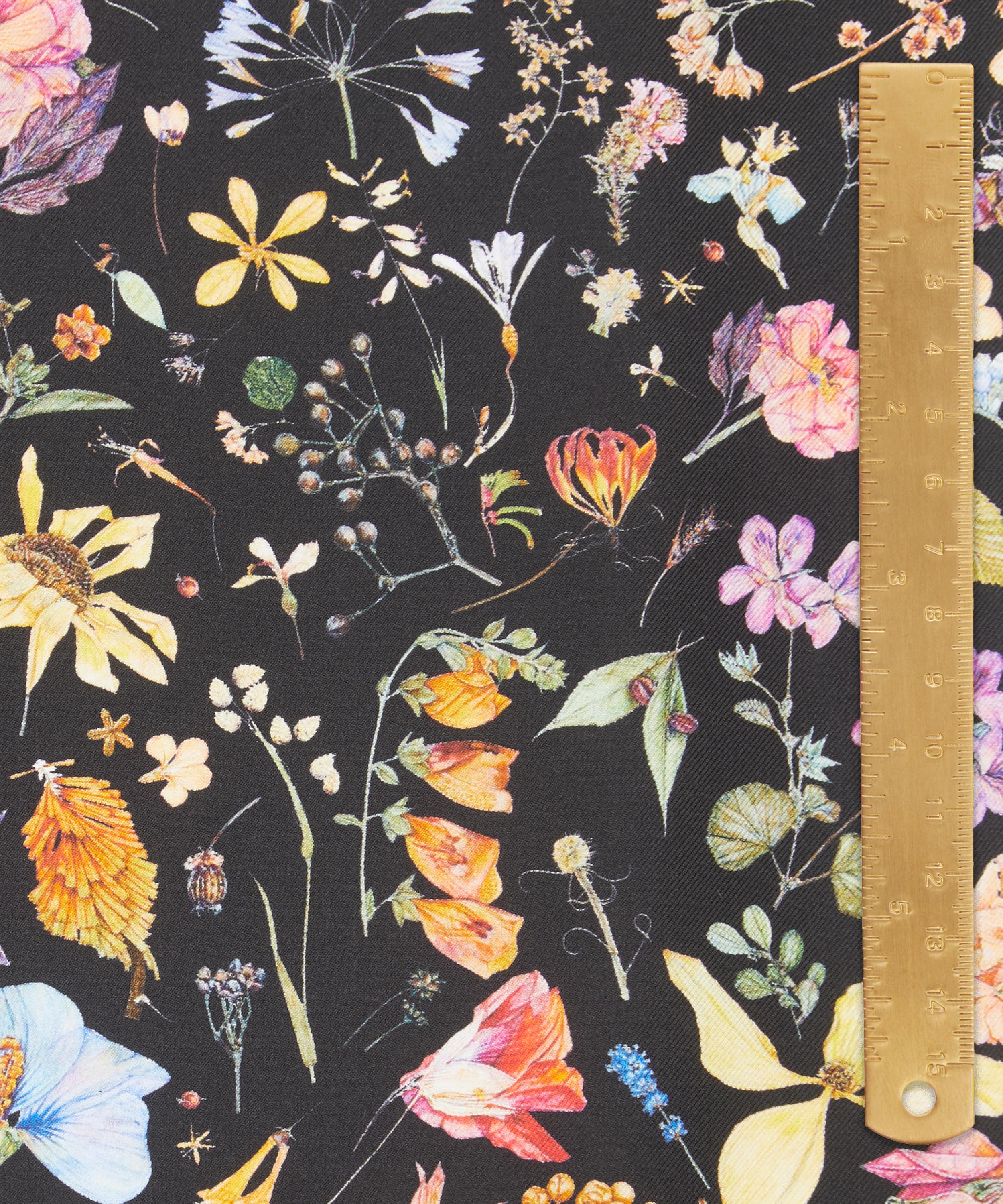 Liberty Fabrics - Floral Eve Silk Twill image number 4