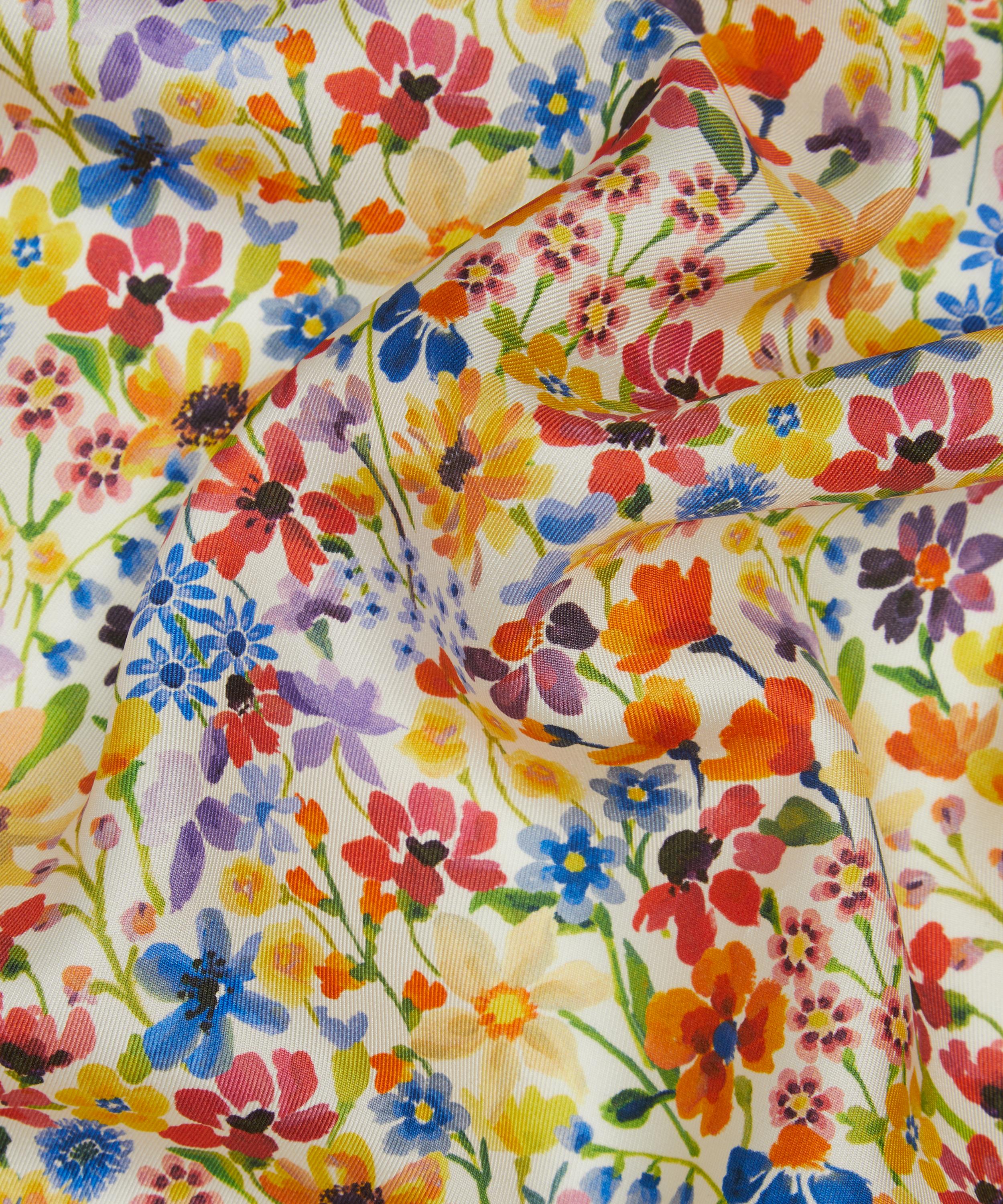 Liberty Fabrics - Dreams of Summer Silk Twill image number 3