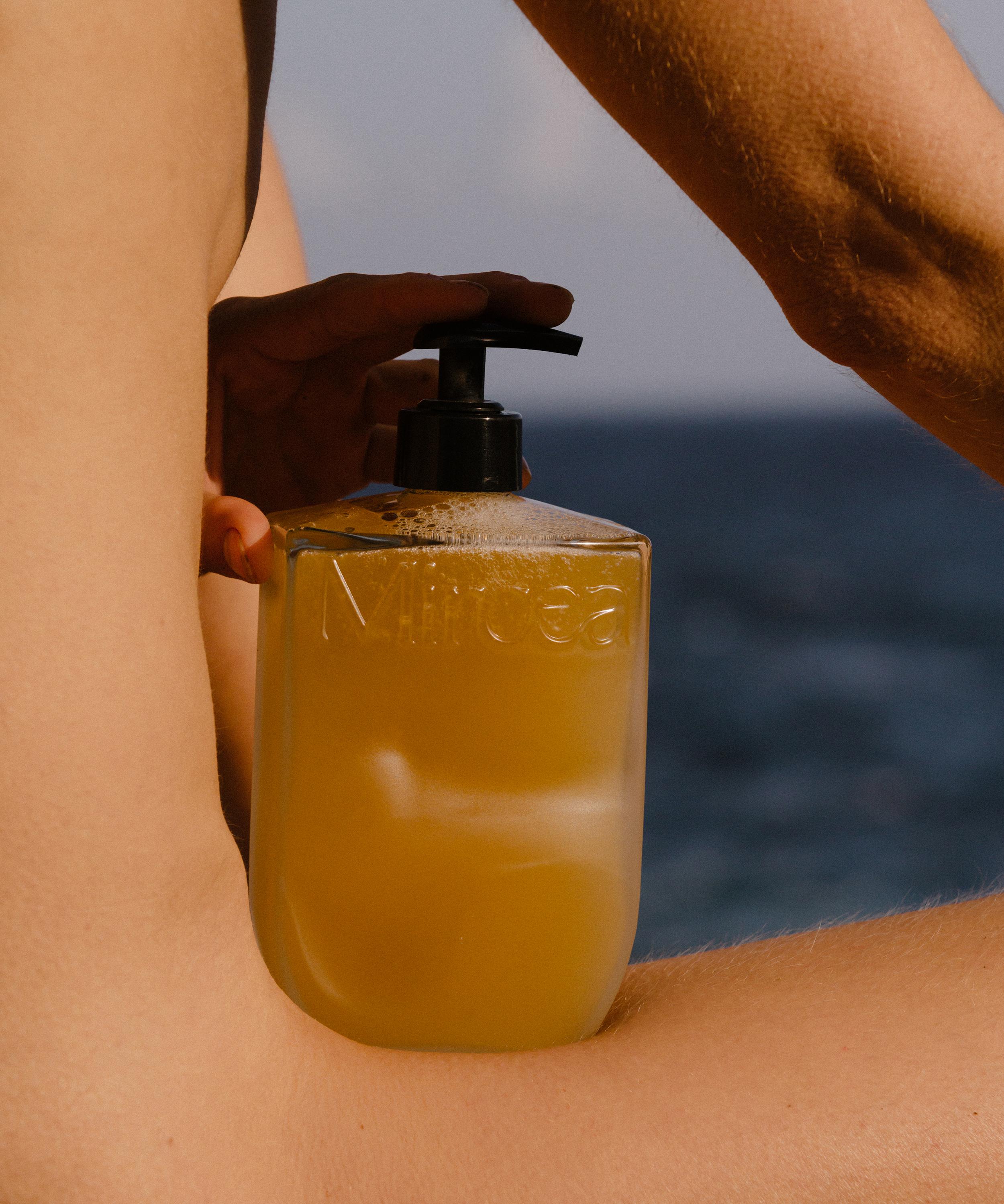 Mircea - Fig Tree and Peppermint Body Wash Refill 400ml image number 1
