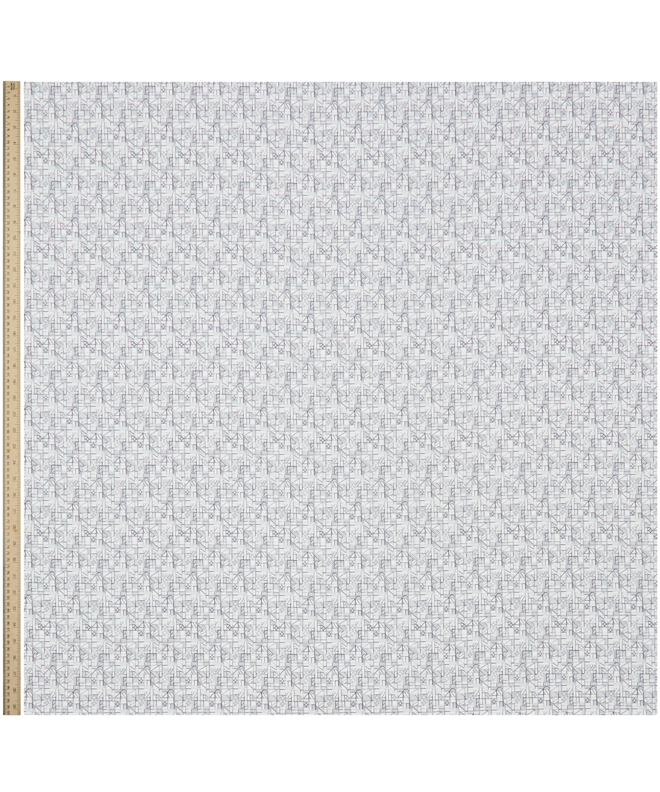 Liberty Fabrics - Grand Tudor House Tana Lawn™ Cotton image number 1