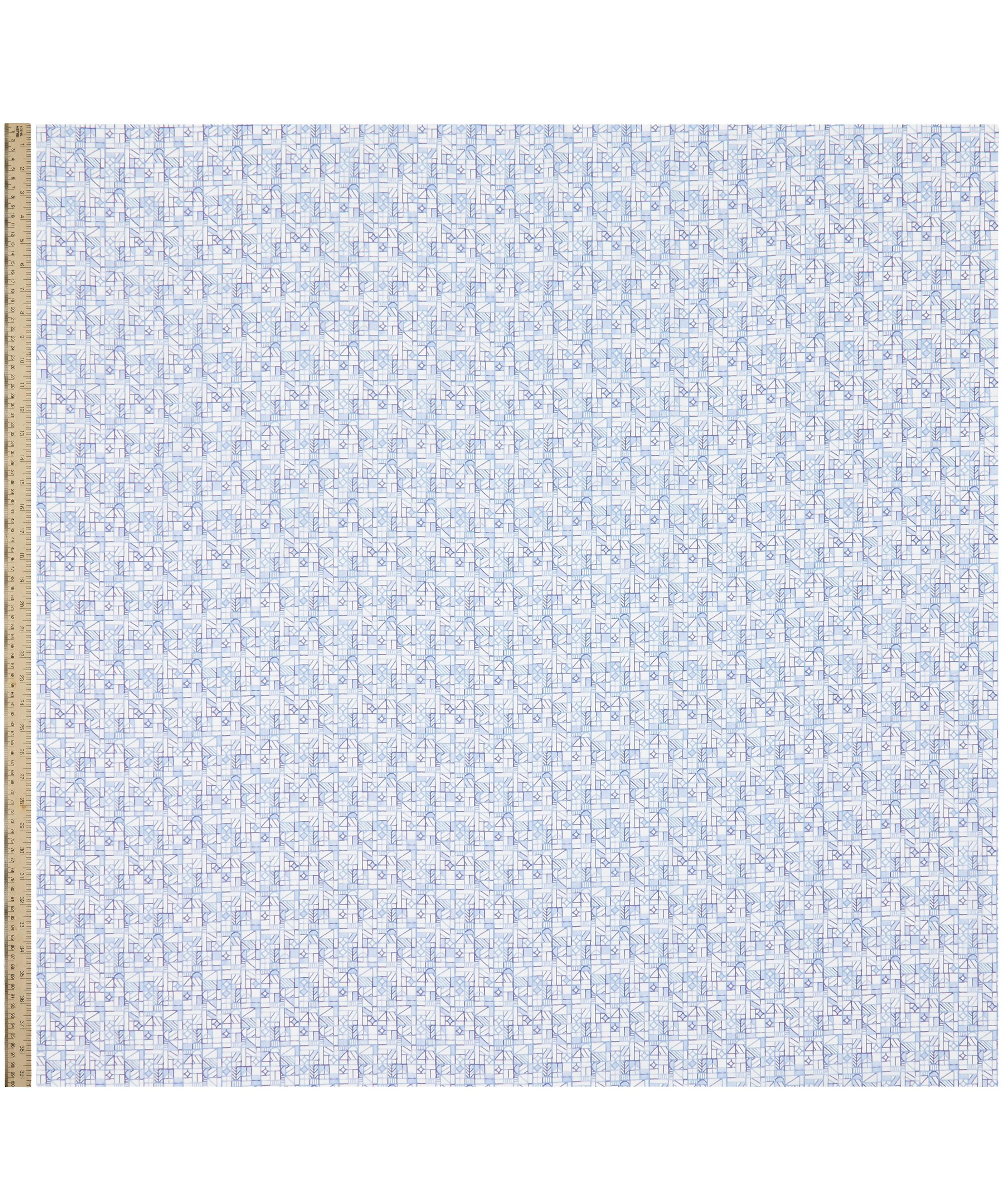 Liberty Fabrics - Grand Tudor House Tana Lawn™ Cotton image number 1