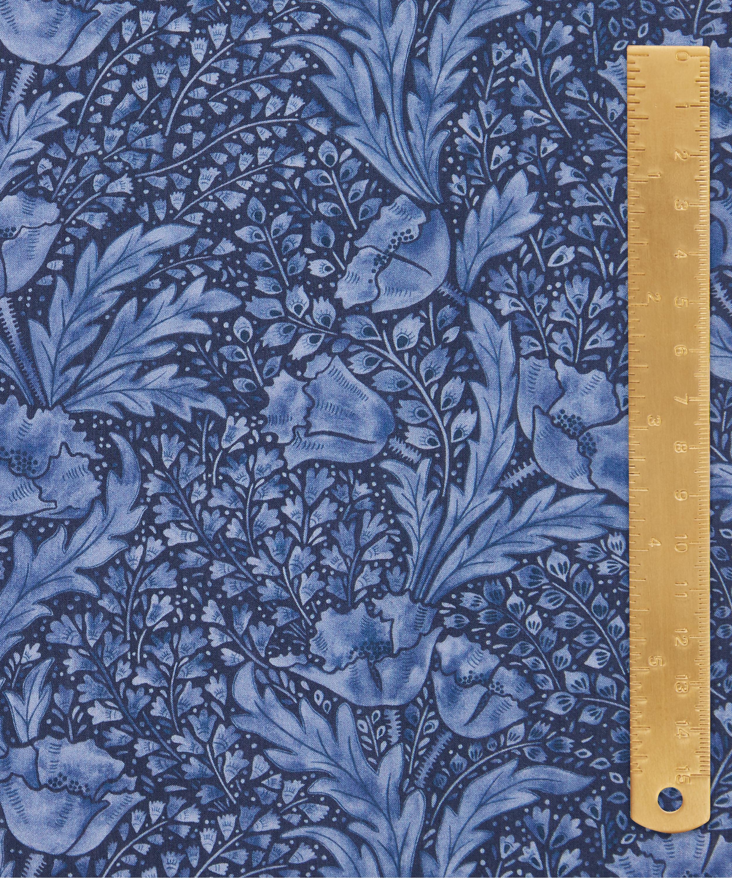 Liberty Fabrics - Tudor Poppy Mini Tana Lawn™ Cotton image number 4