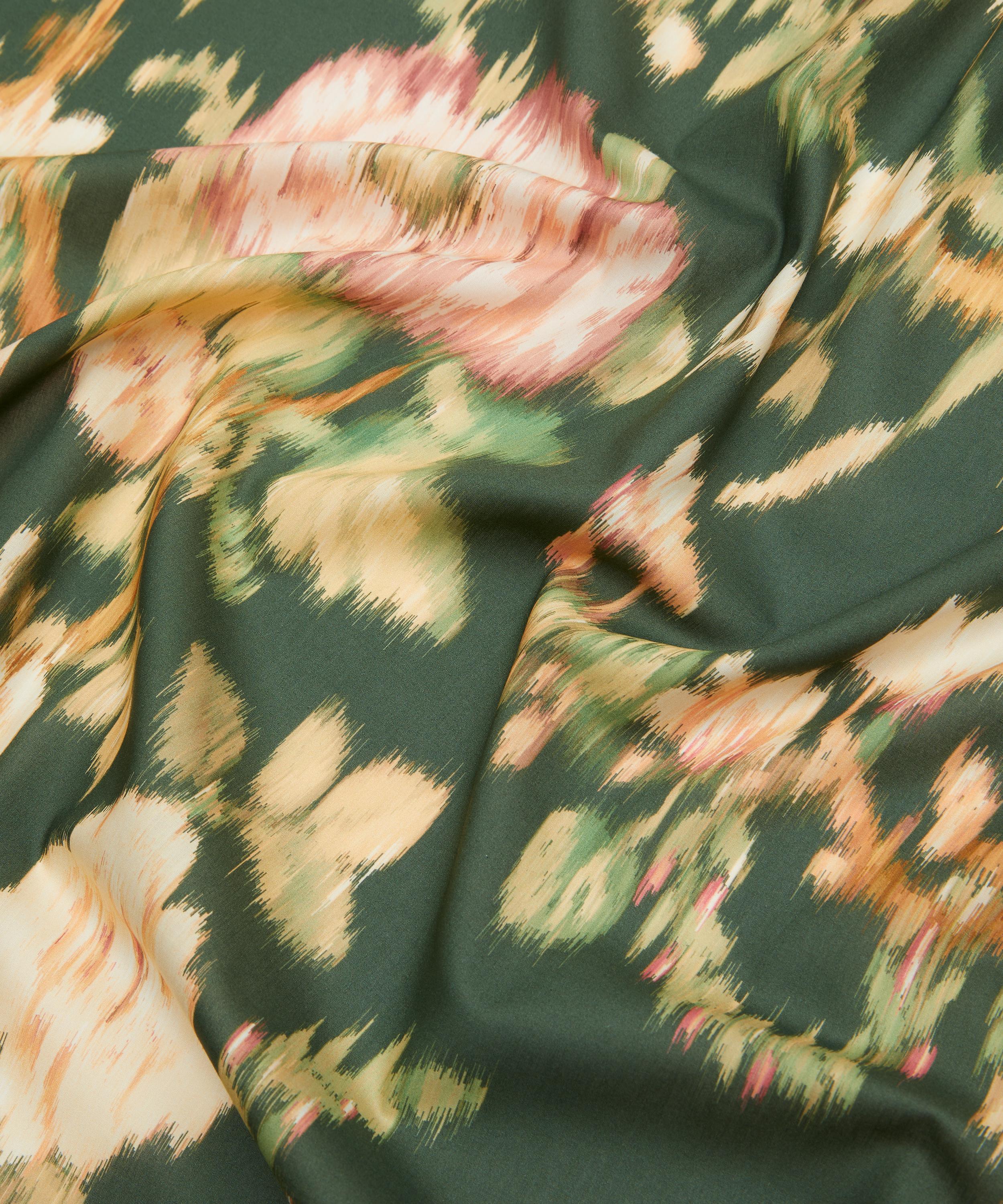 Liberty Fabrics - Ikat Garden Tana Lawn™ Cotton image number 3