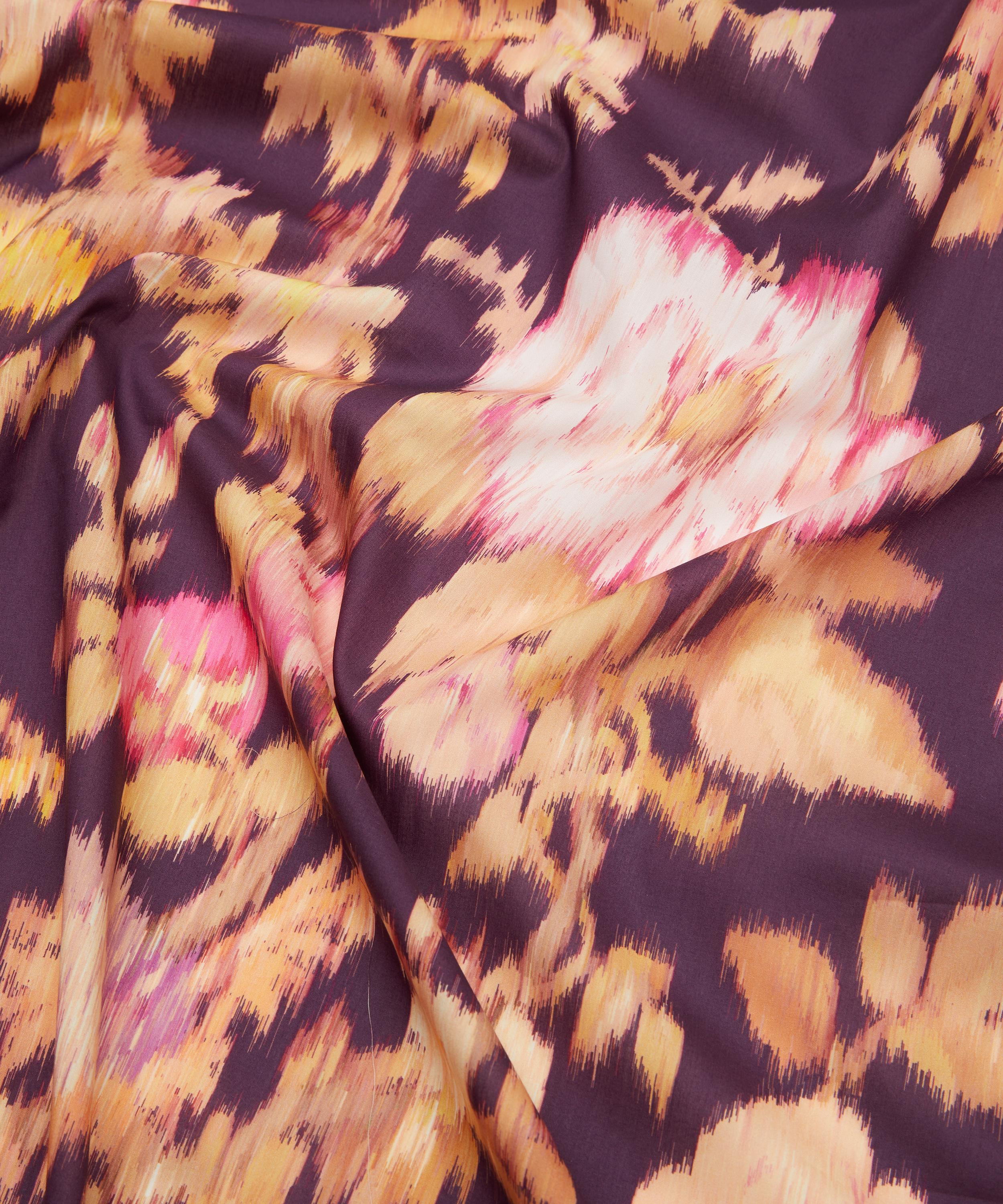 Liberty Fabrics - Ikat Garden Tana Lawn™ Cotton image number 3