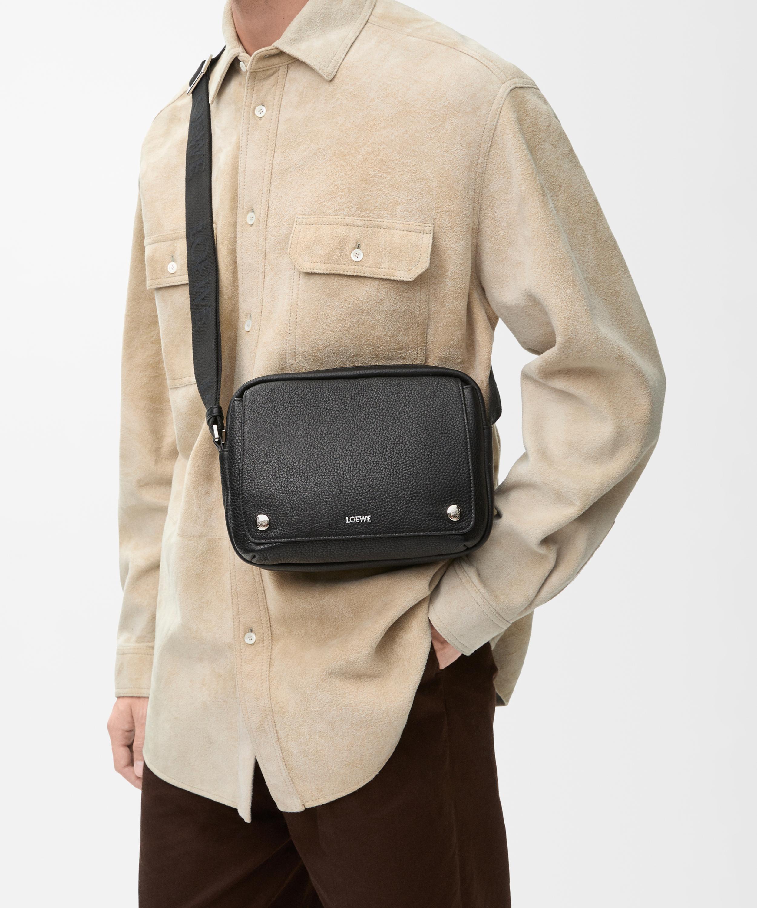 Loewe - Medium Pebble Messenger Bag image number 1