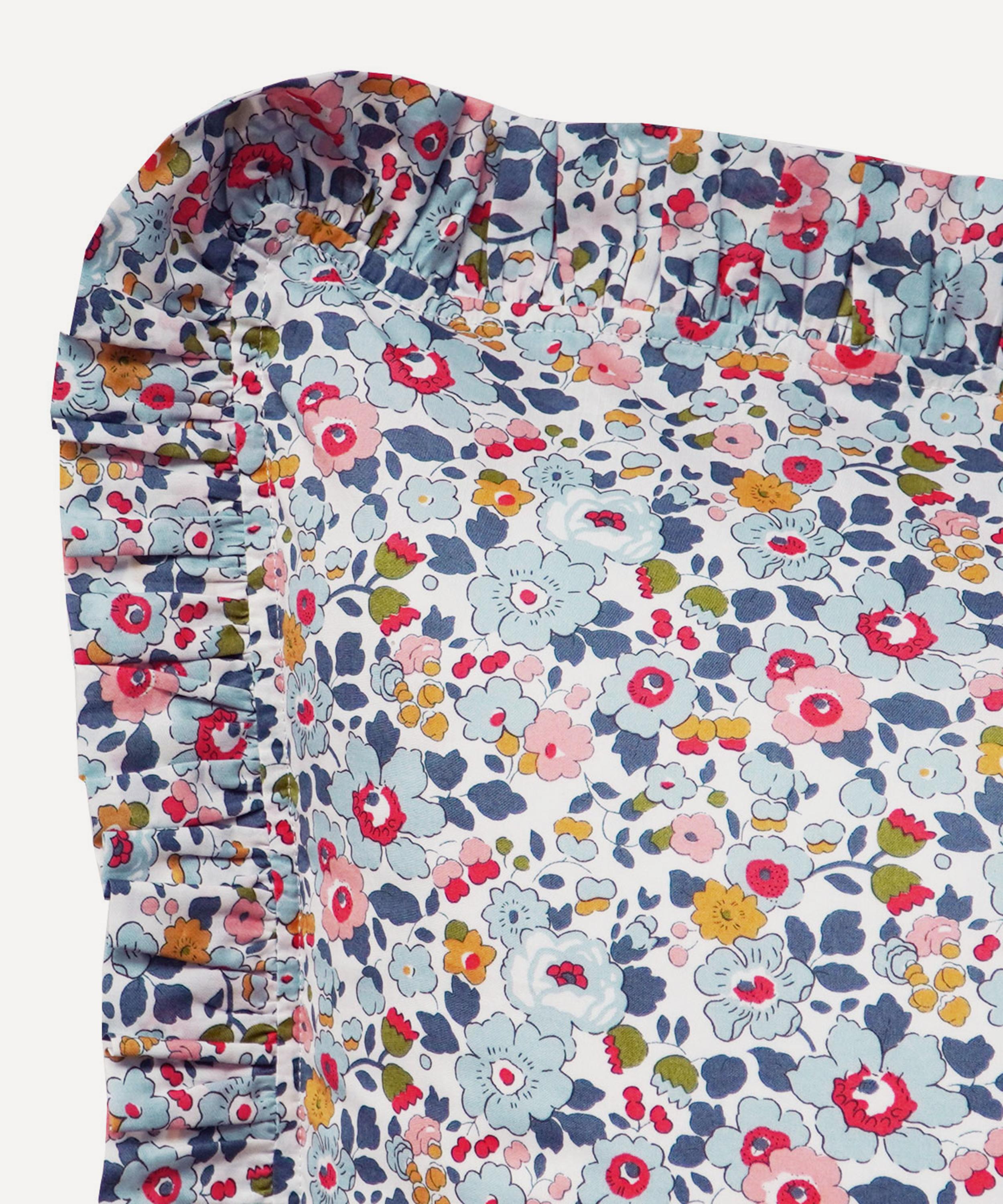 Coco & Wolf - Betsy Grey Frill Edge Pillowcase image number 1