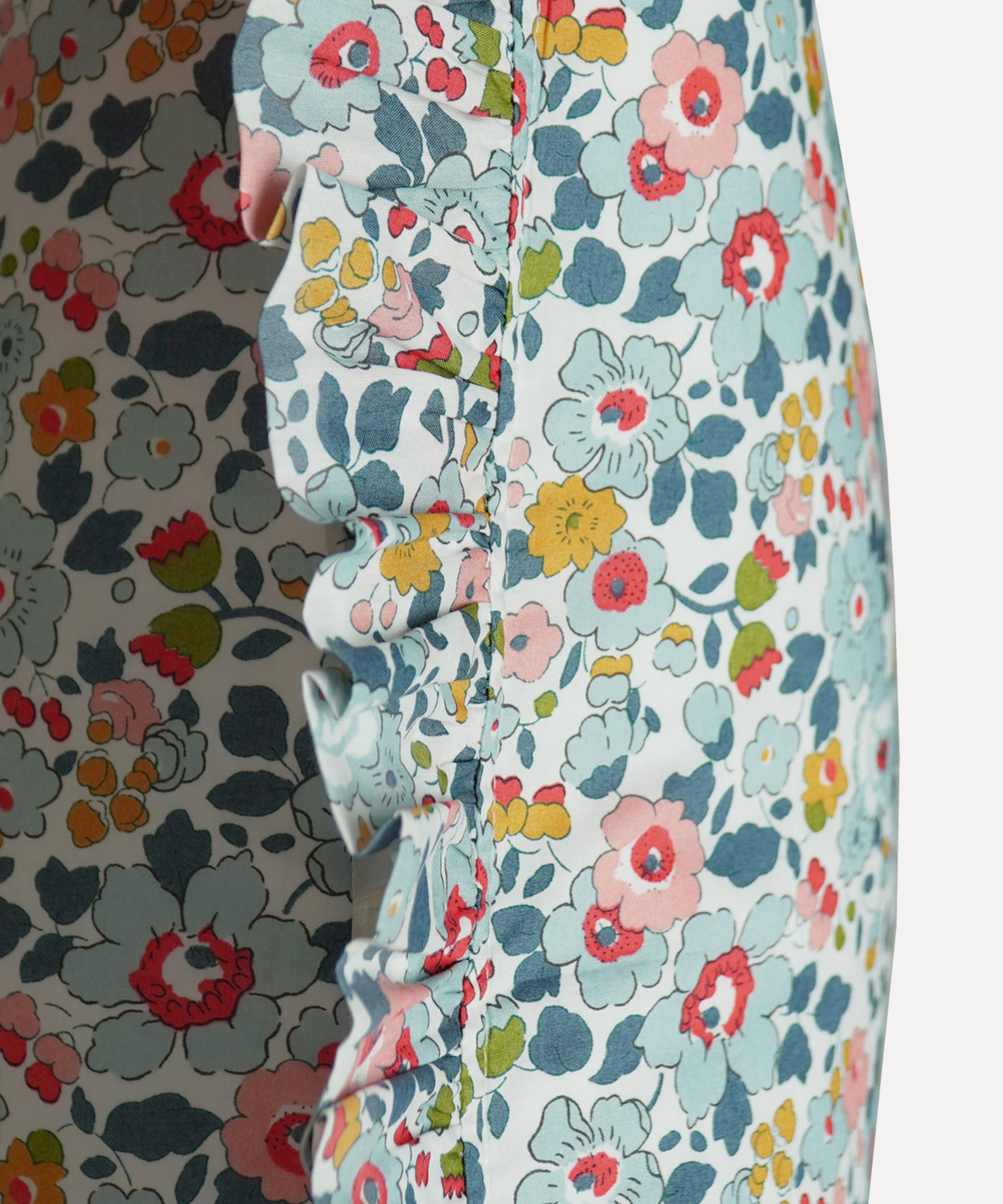 Coco & Wolf - Betsy Grey Frill Edge Pillowcase image number 2