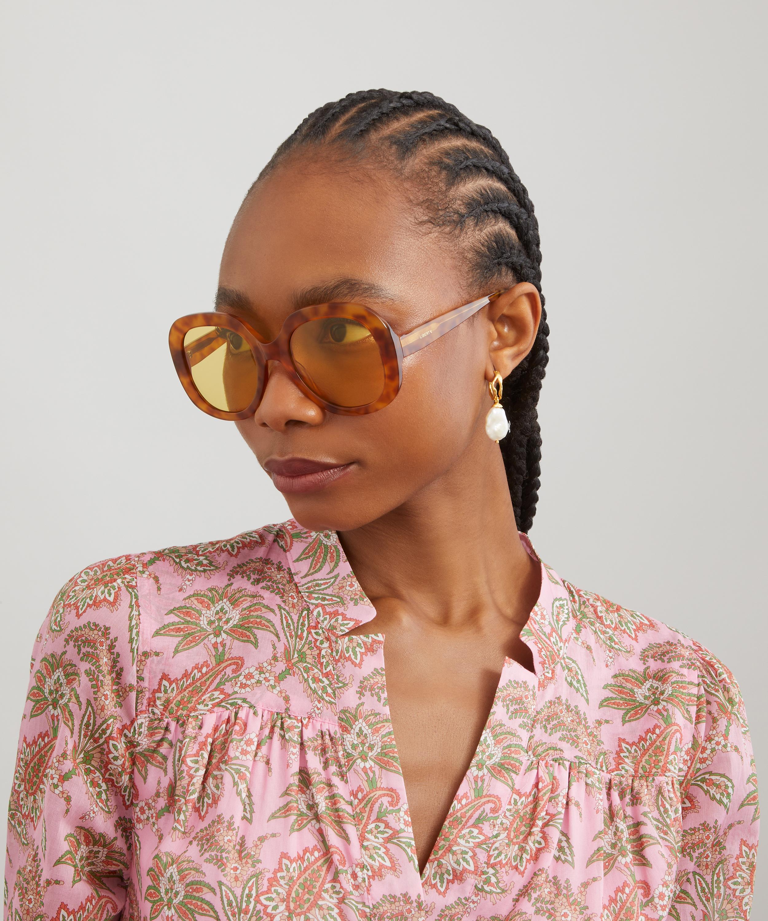Liberty - Oversized 70s Square Sunglasses image number 1