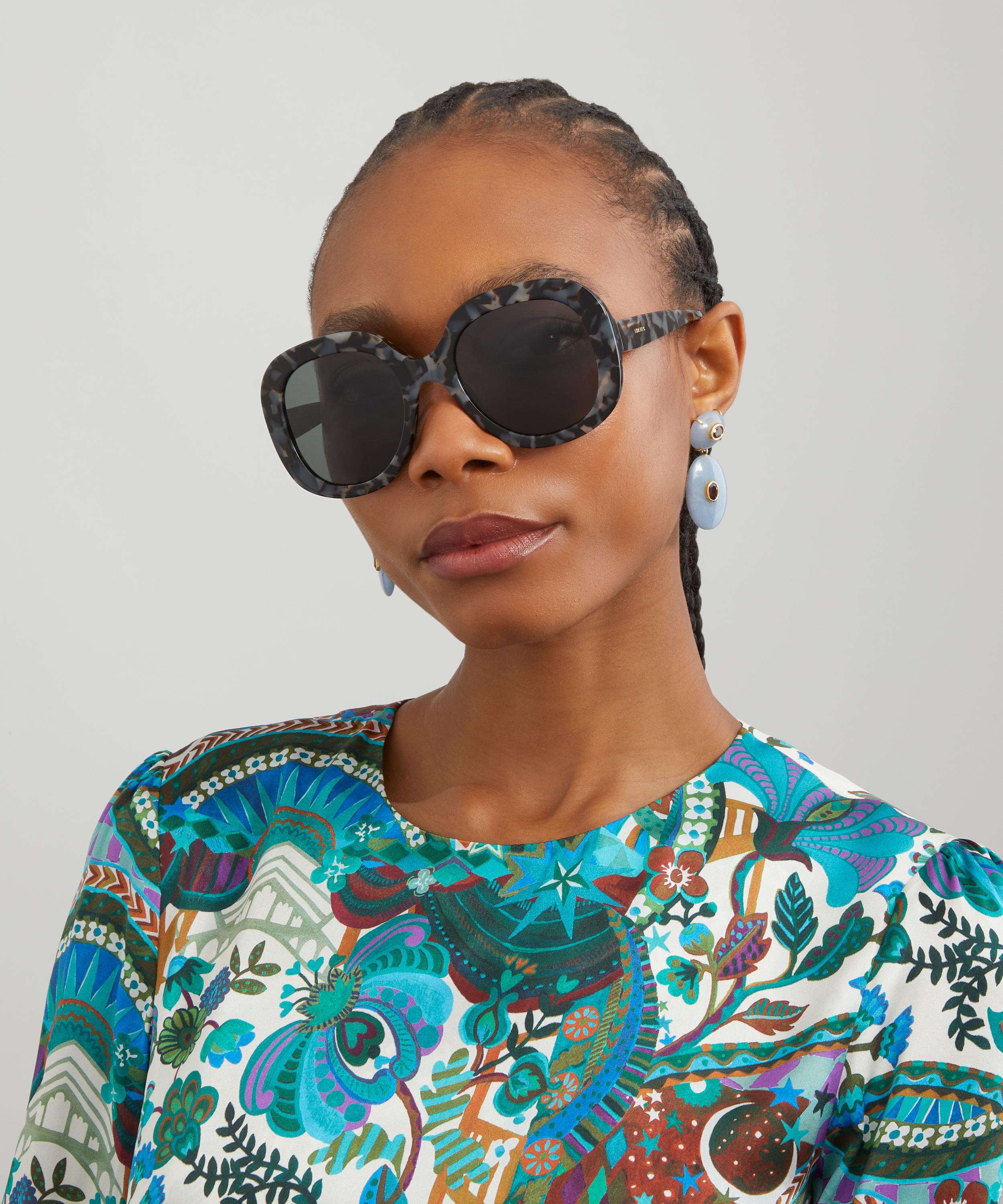 Liberty - Oversized 70s Square Sunglasses image number 1