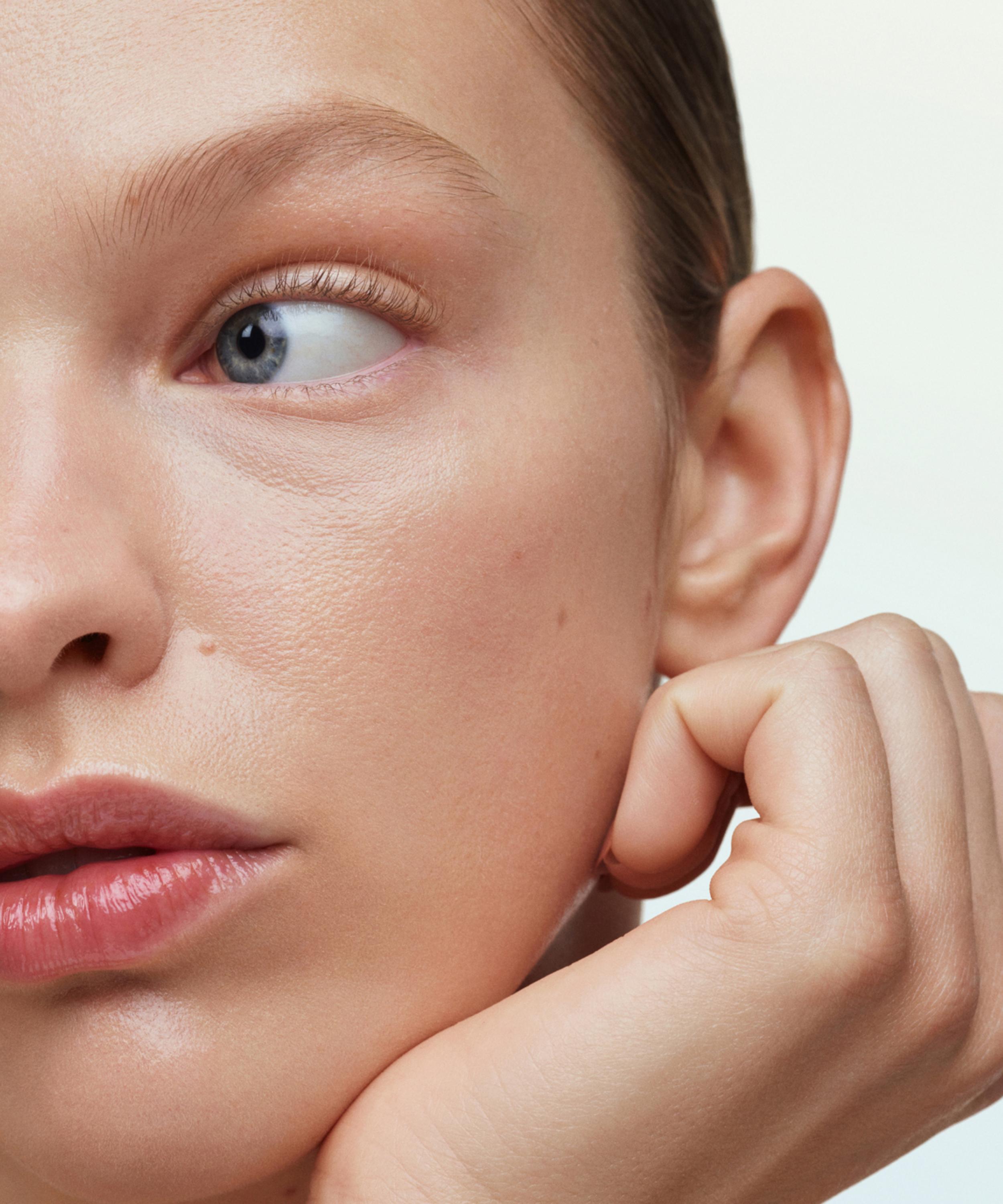 U Beauty - The SUPER Tinted Hydrator 30ml image number 4
