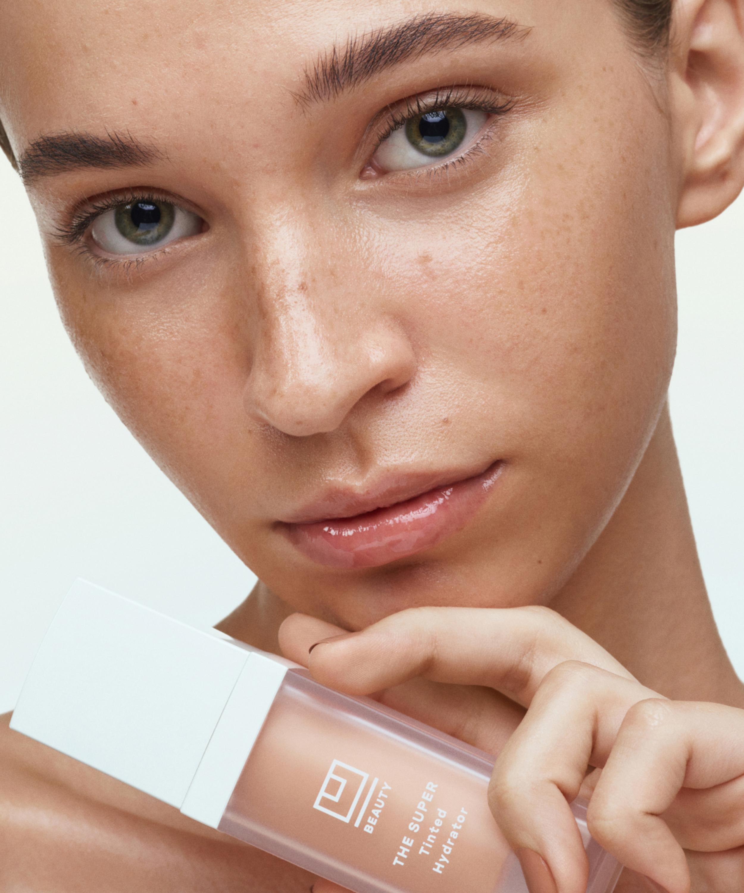 U Beauty - The SUPER Tinted Hydrator 30ml image number 3