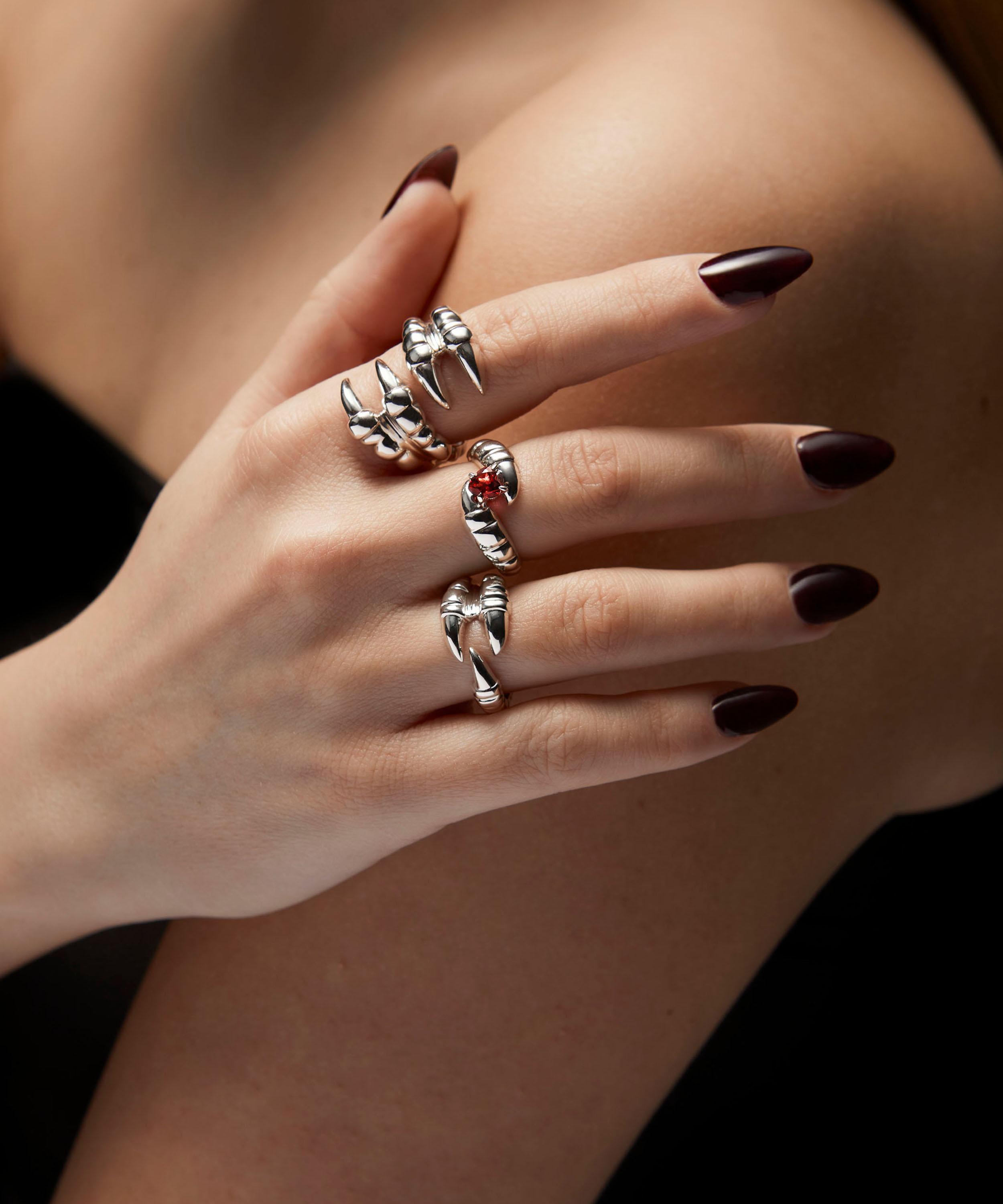 Maria Nilsdotter - Silver Claw Stone Heart Ring image number 1