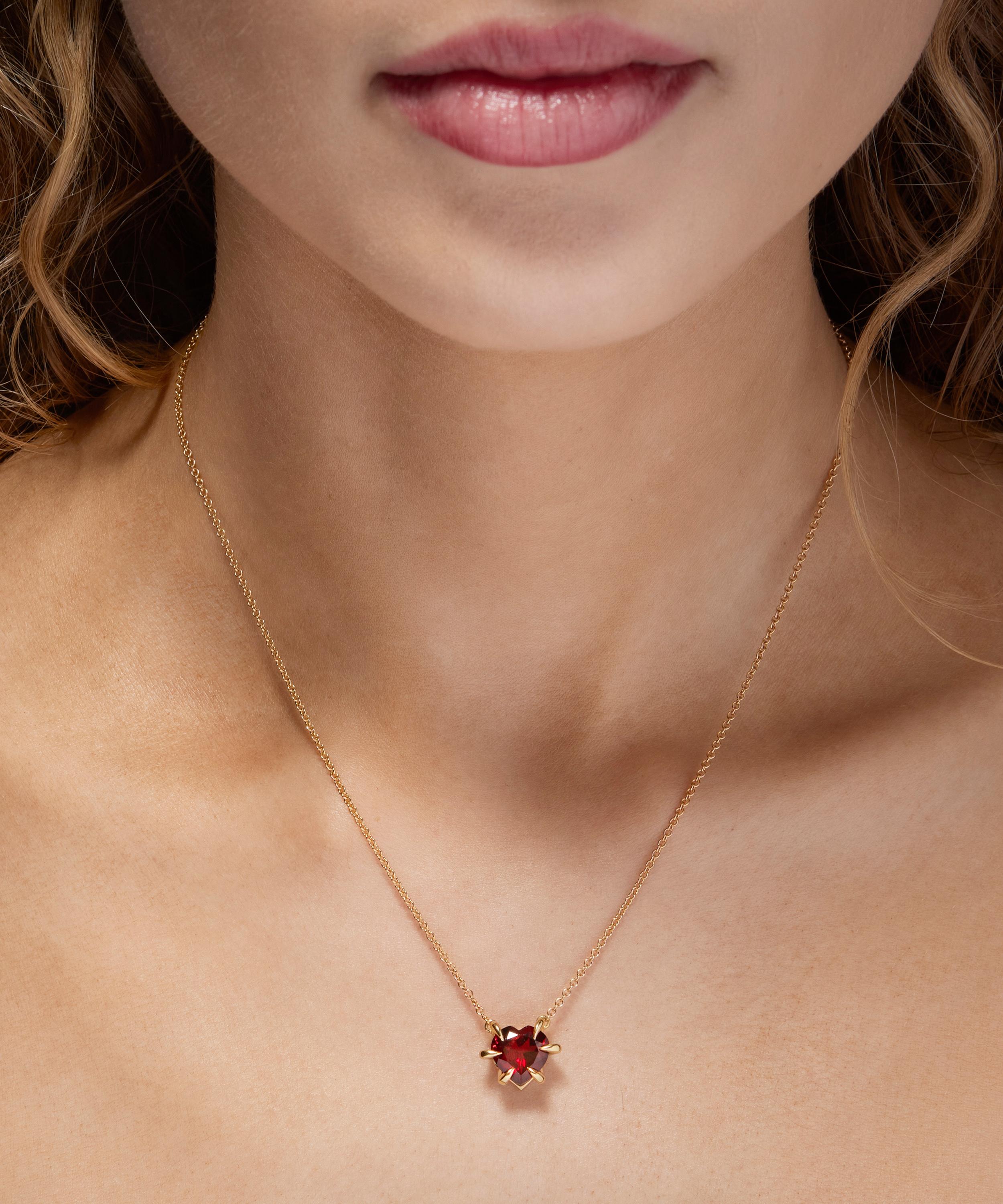 Maria Nilsdotter - 18ct Gold Captured Heart Pendant Necklace image number 1