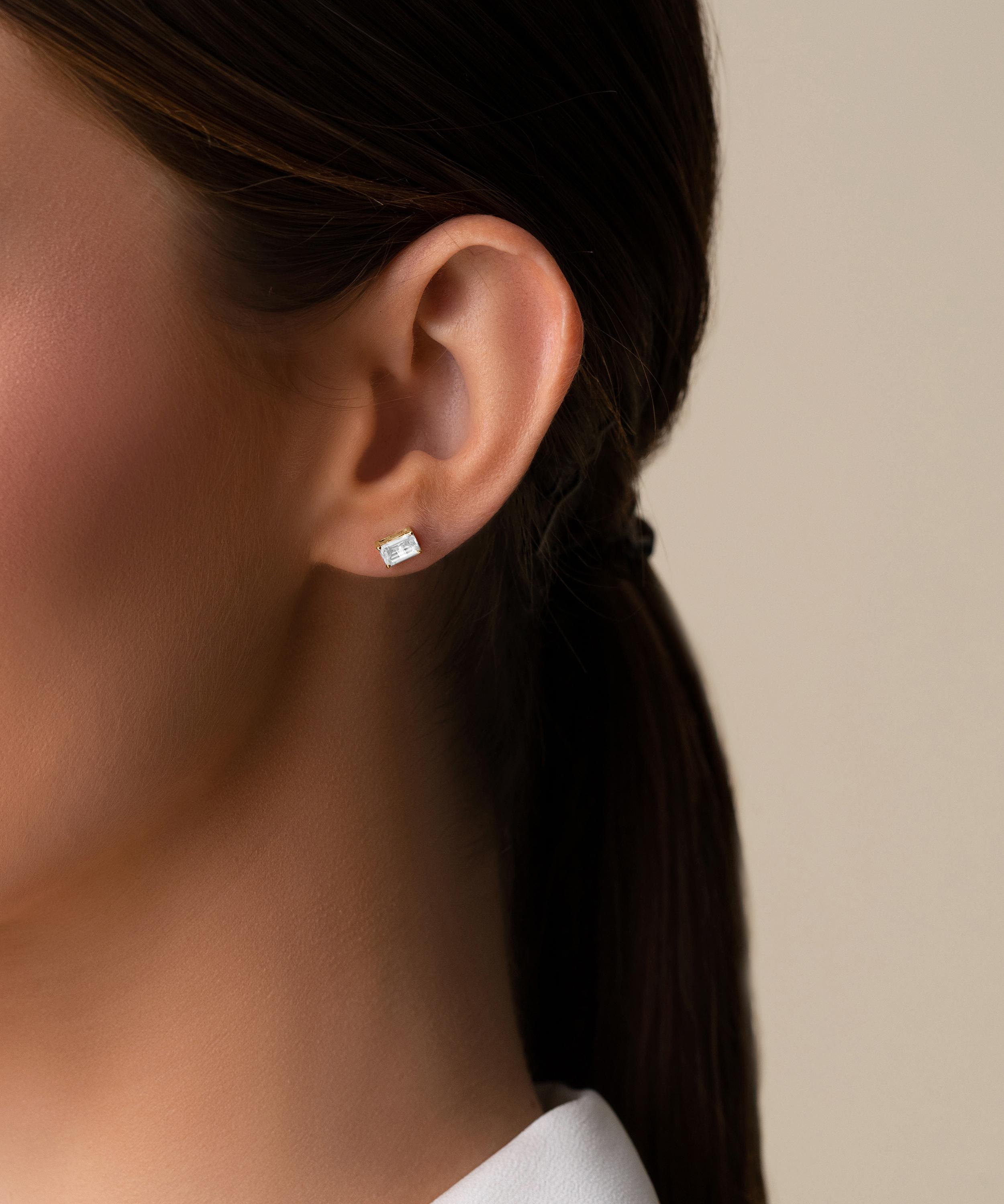 Suzanne Kalan - 14ct Gold Amalfi Emerald Cut White Topaz Stud Earrings image number 1