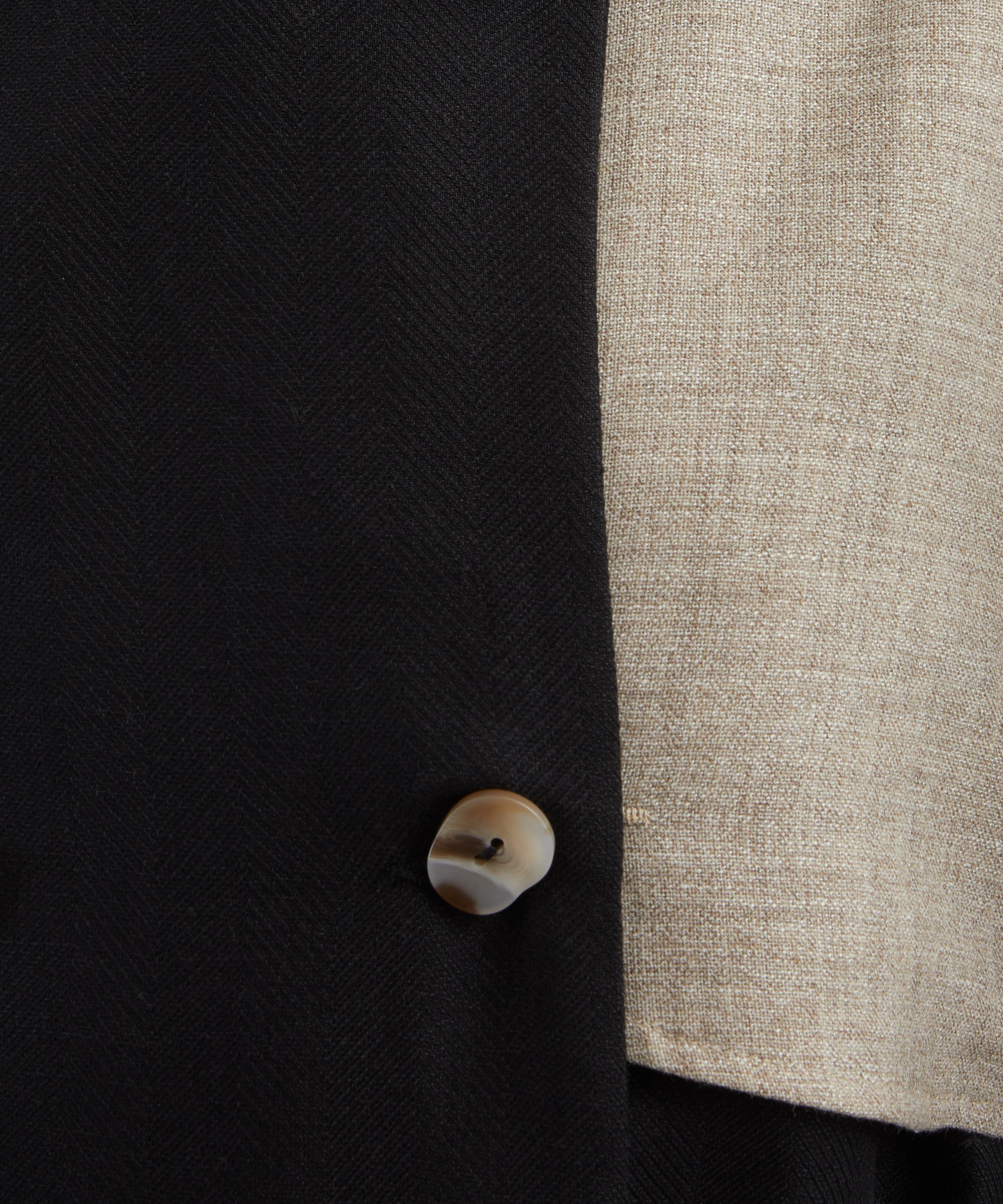 AKYN - Chanah Black Trench Coat image number 4