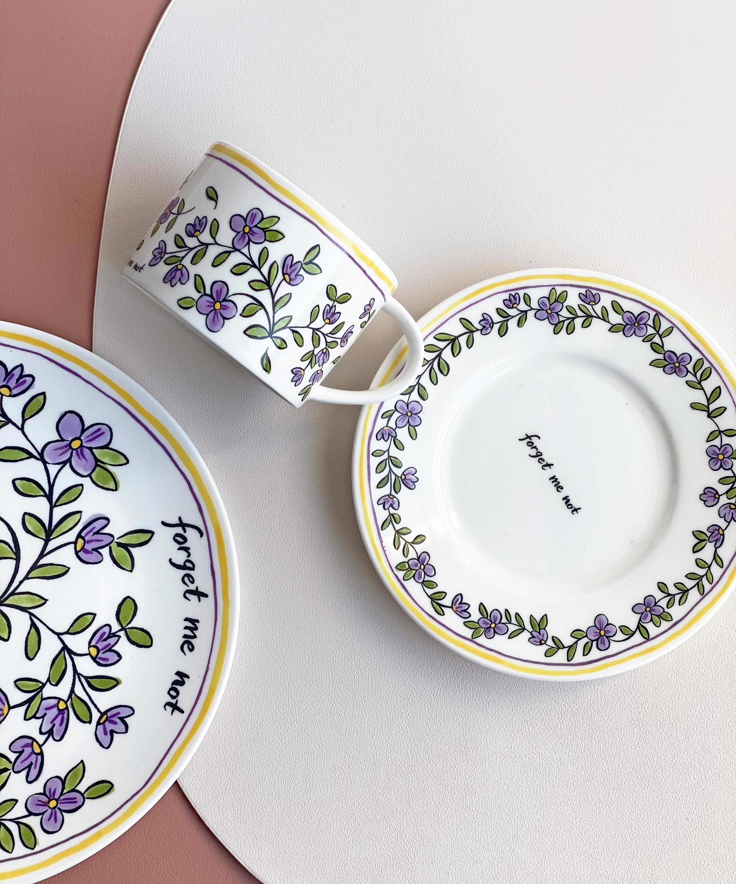 Twig New York - Heritage Forget Me Not Cup and Saucer image number 2