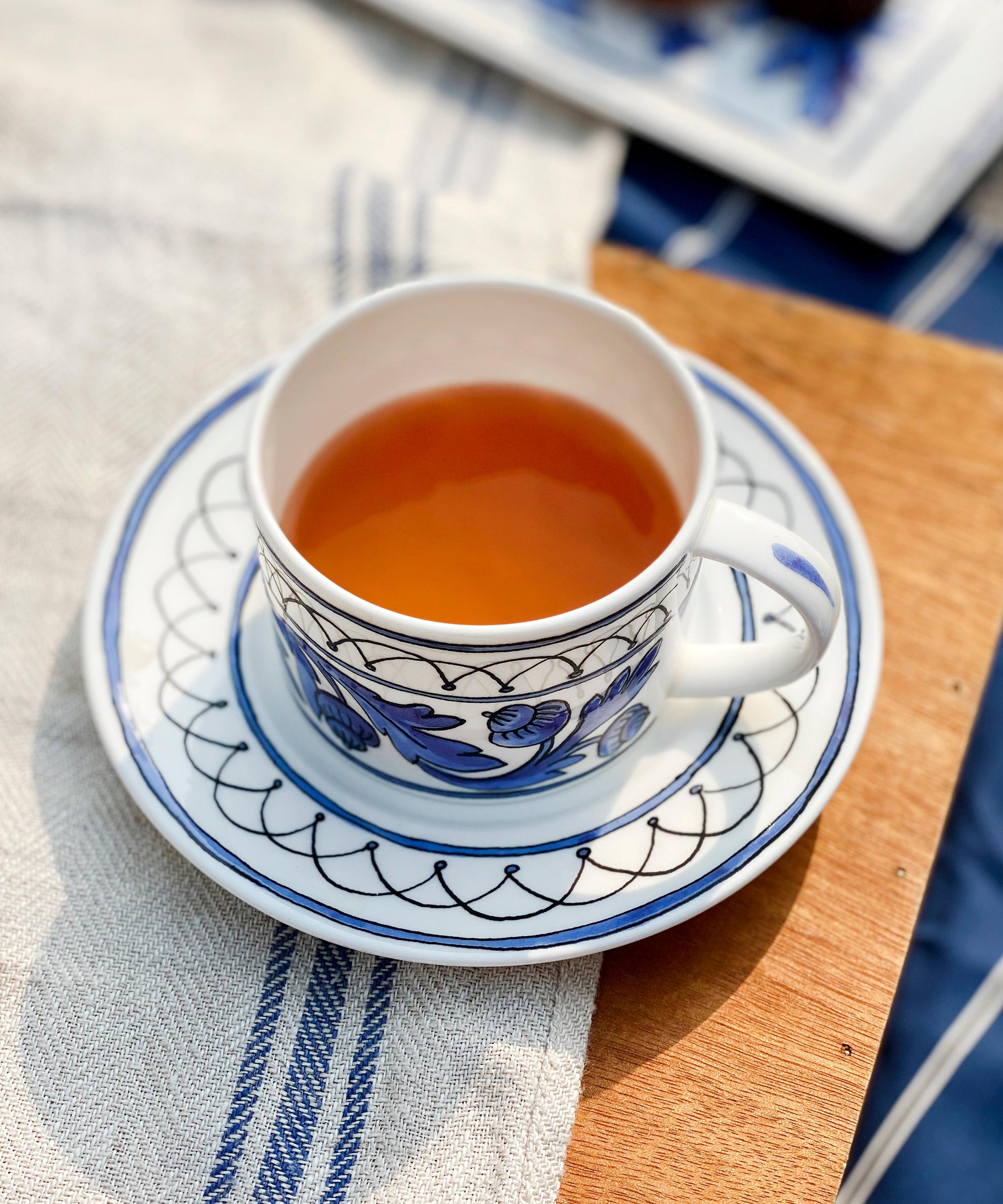 Twig New York - Heritage Blue Bird Cup and Saucer image number 2
