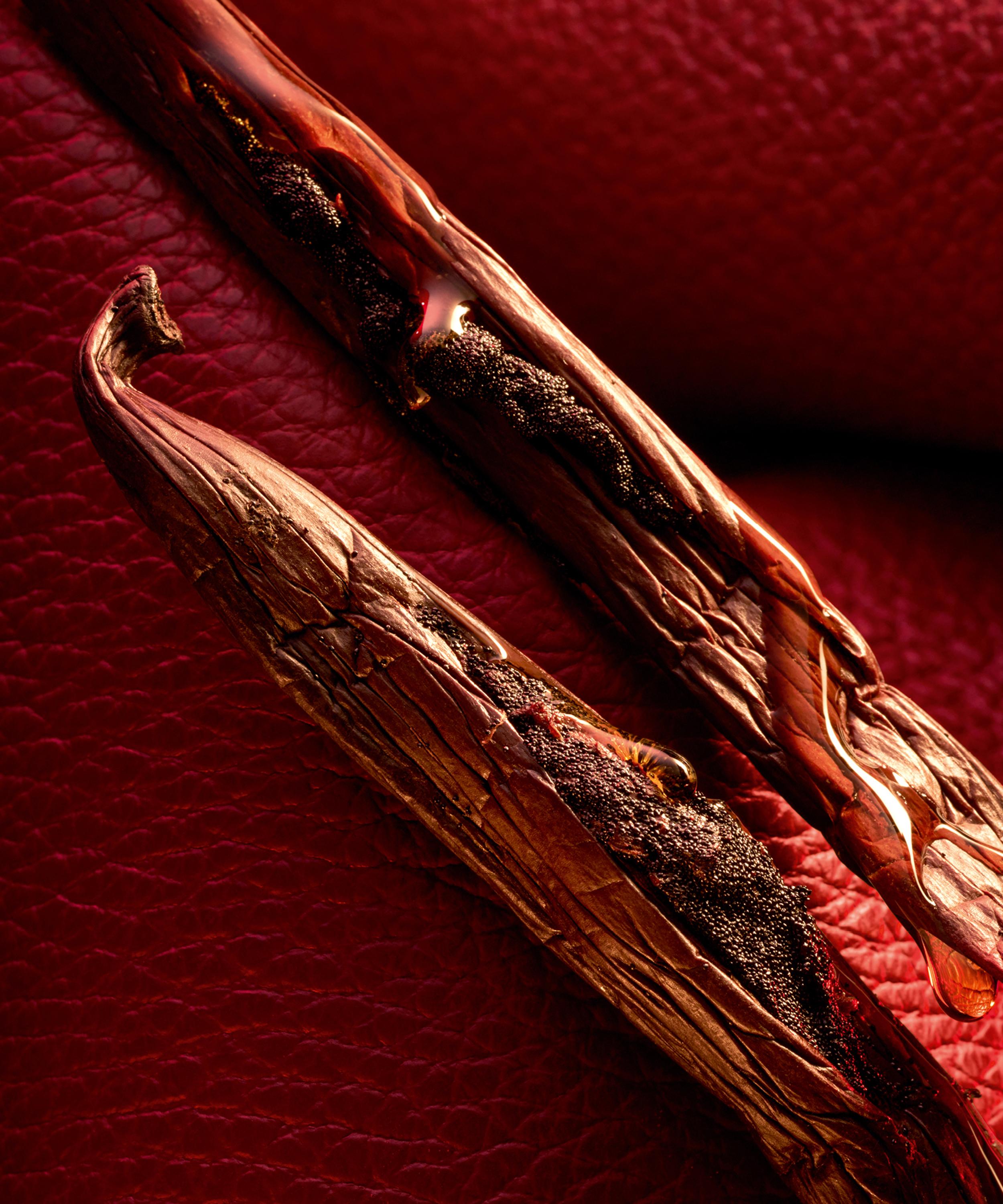Guerlain - Habit Rouge Le Parfum 100ml image number 3