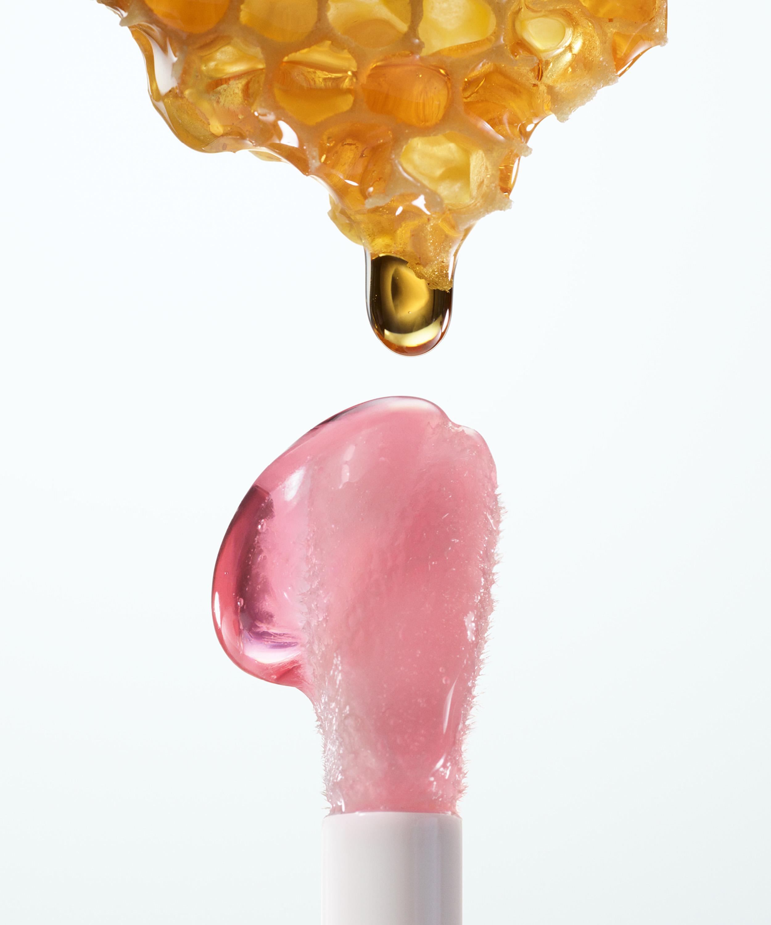 Guerlain - KissKiss Bee Glow Honey Tint Lip Oil 9.5ml image number 3