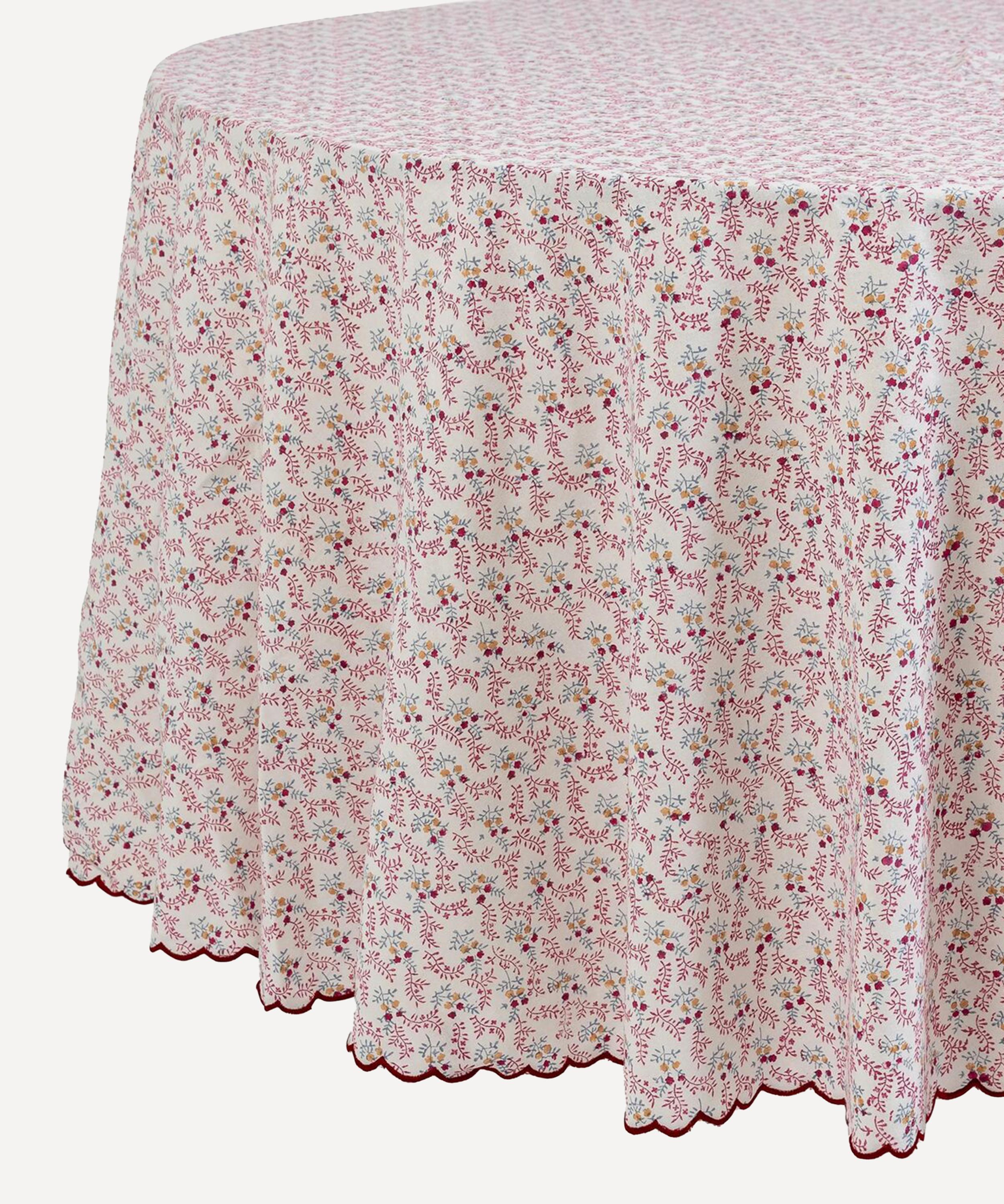 Sharland England - Little Flower 228cm Round Tablecloth image number 0