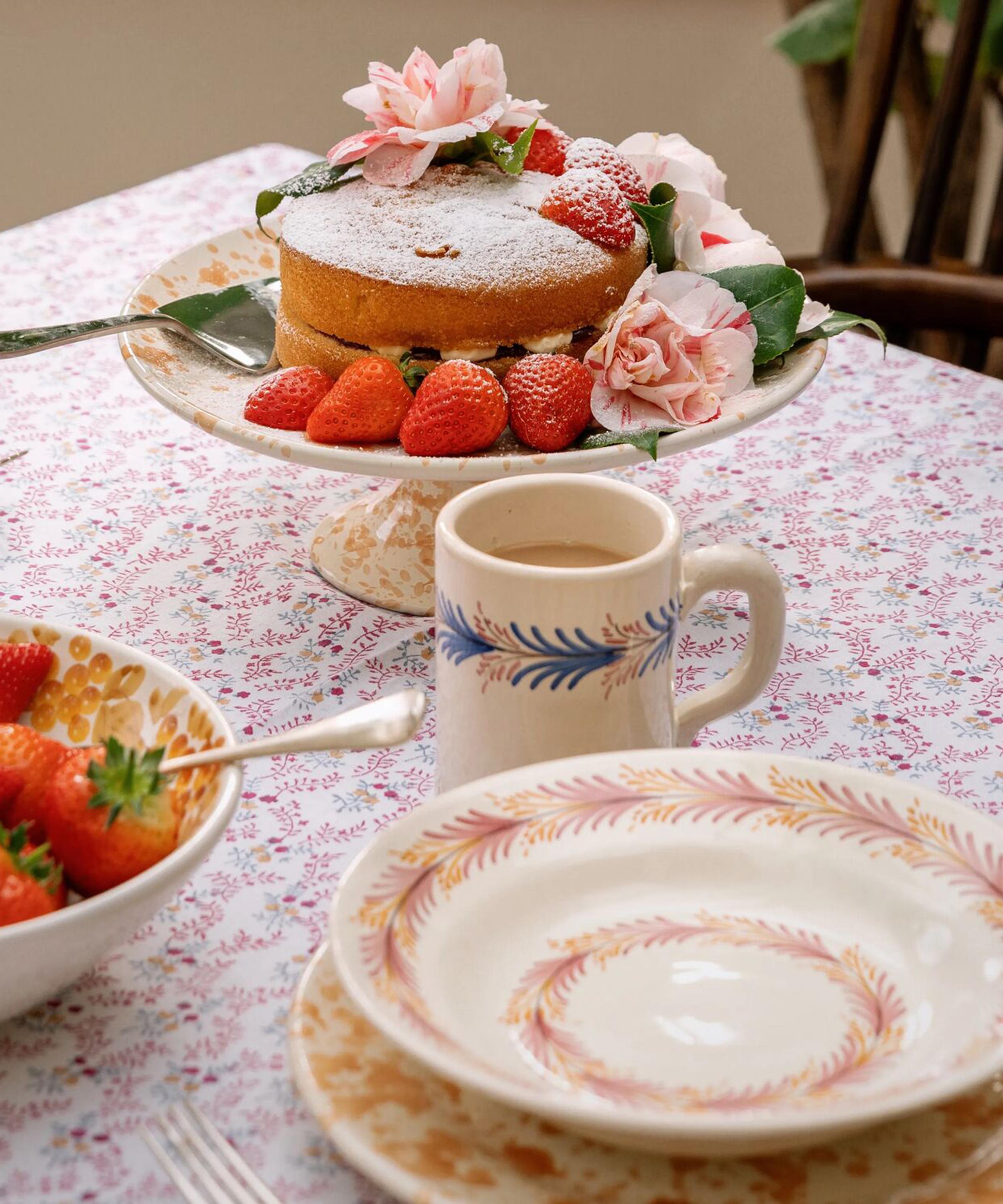 Sharland England - Little Flower 270cm x 180cm Rectangle Tablecloth image number 1