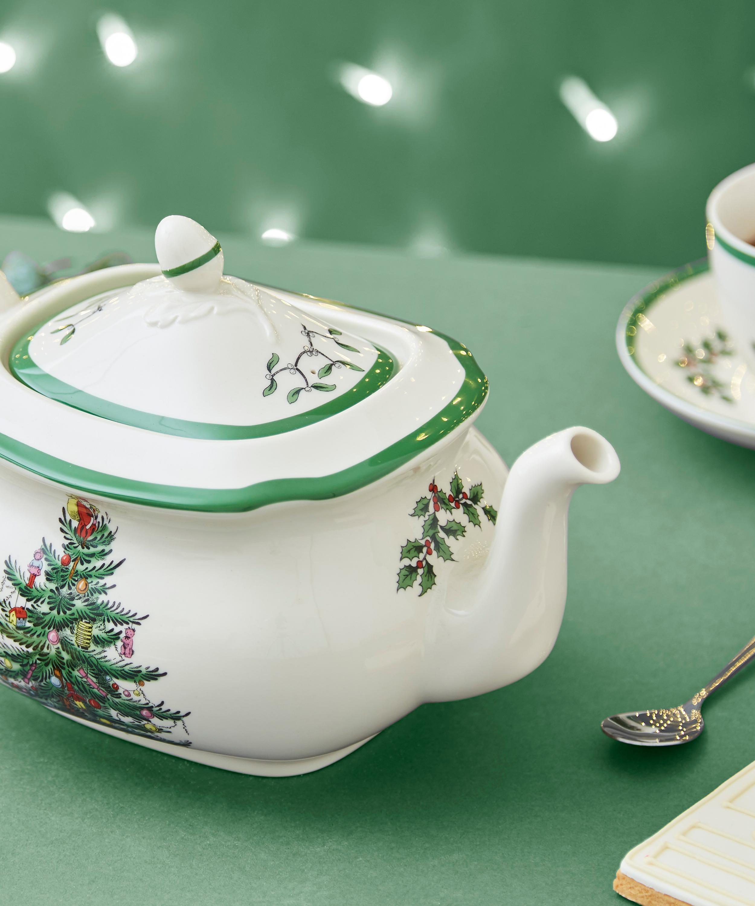 Spode - Christmas Tree Teapot image number 1