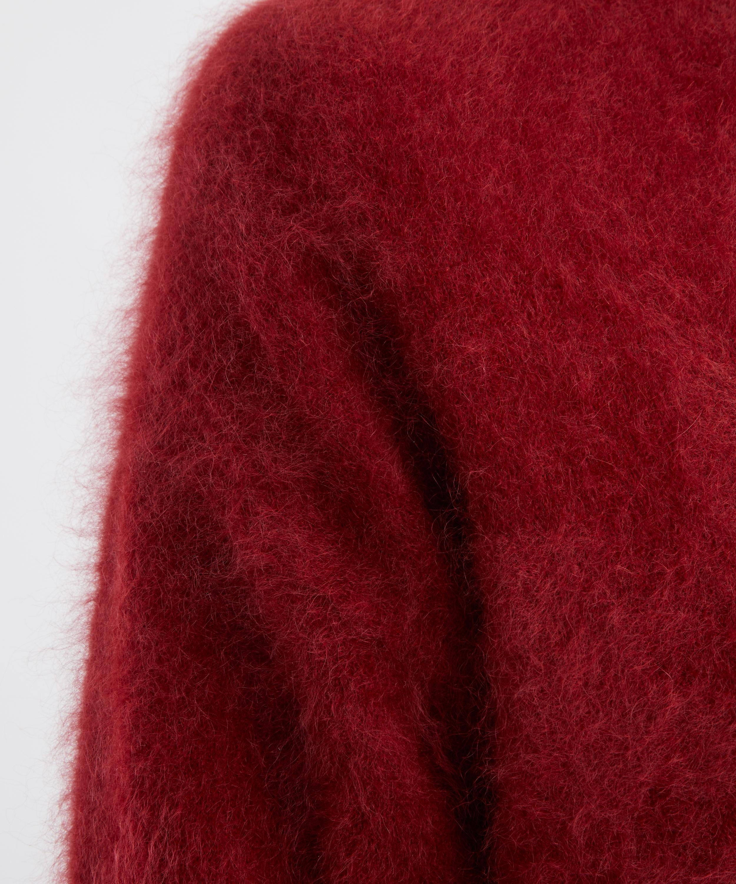 Jumper 1234 - Rouge Brushed Cashmere V-Neck Jumper image number 4