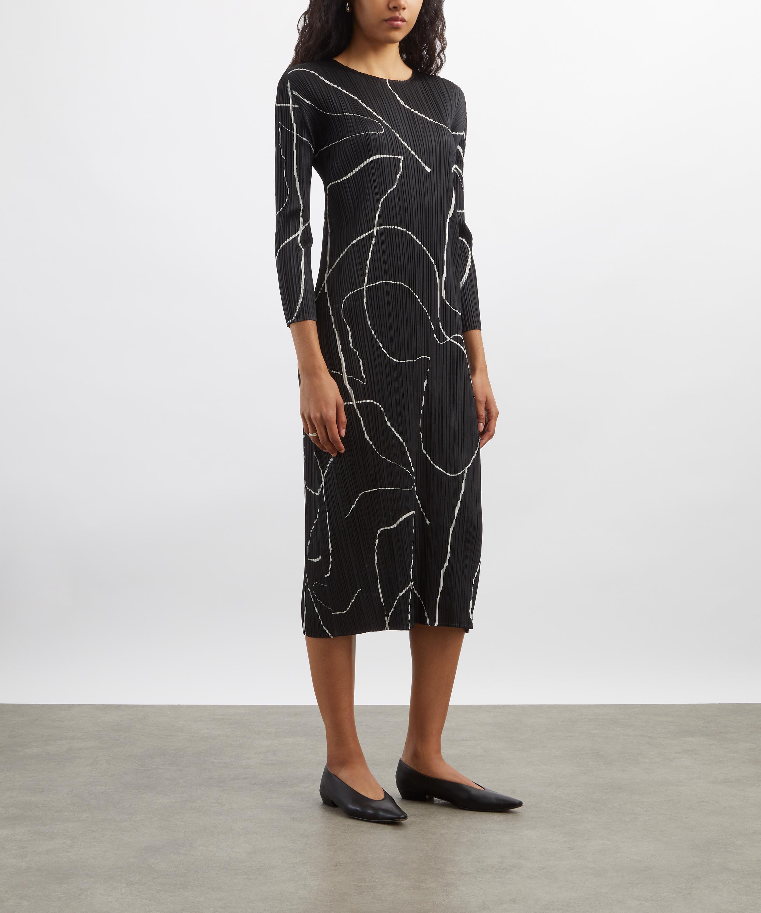 Pleats Please Issey Miyake - PAUSE Pleated Dress image number 1