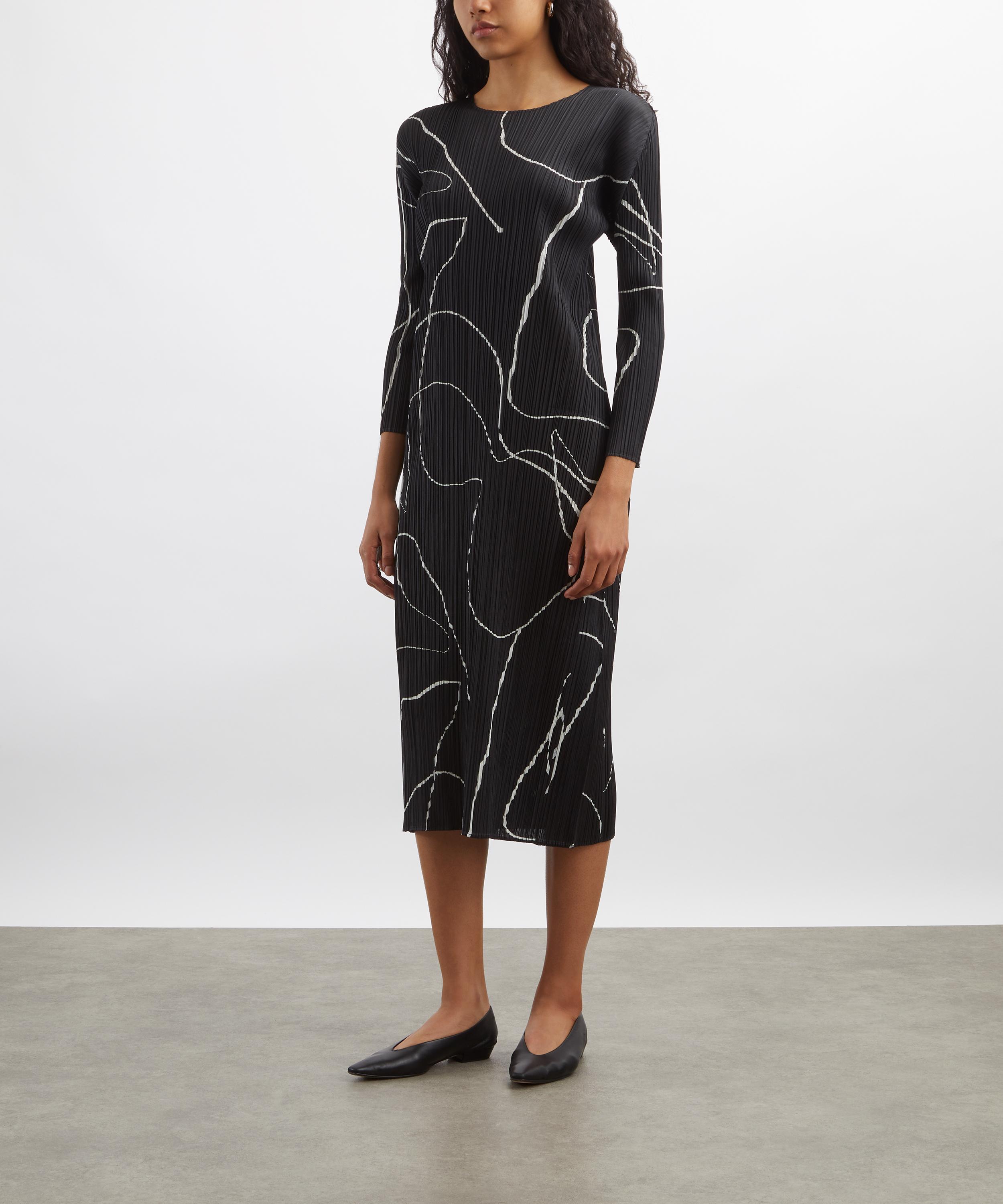 Pleats Please Issey Miyake - PAUSE Pleated Dress image number 2