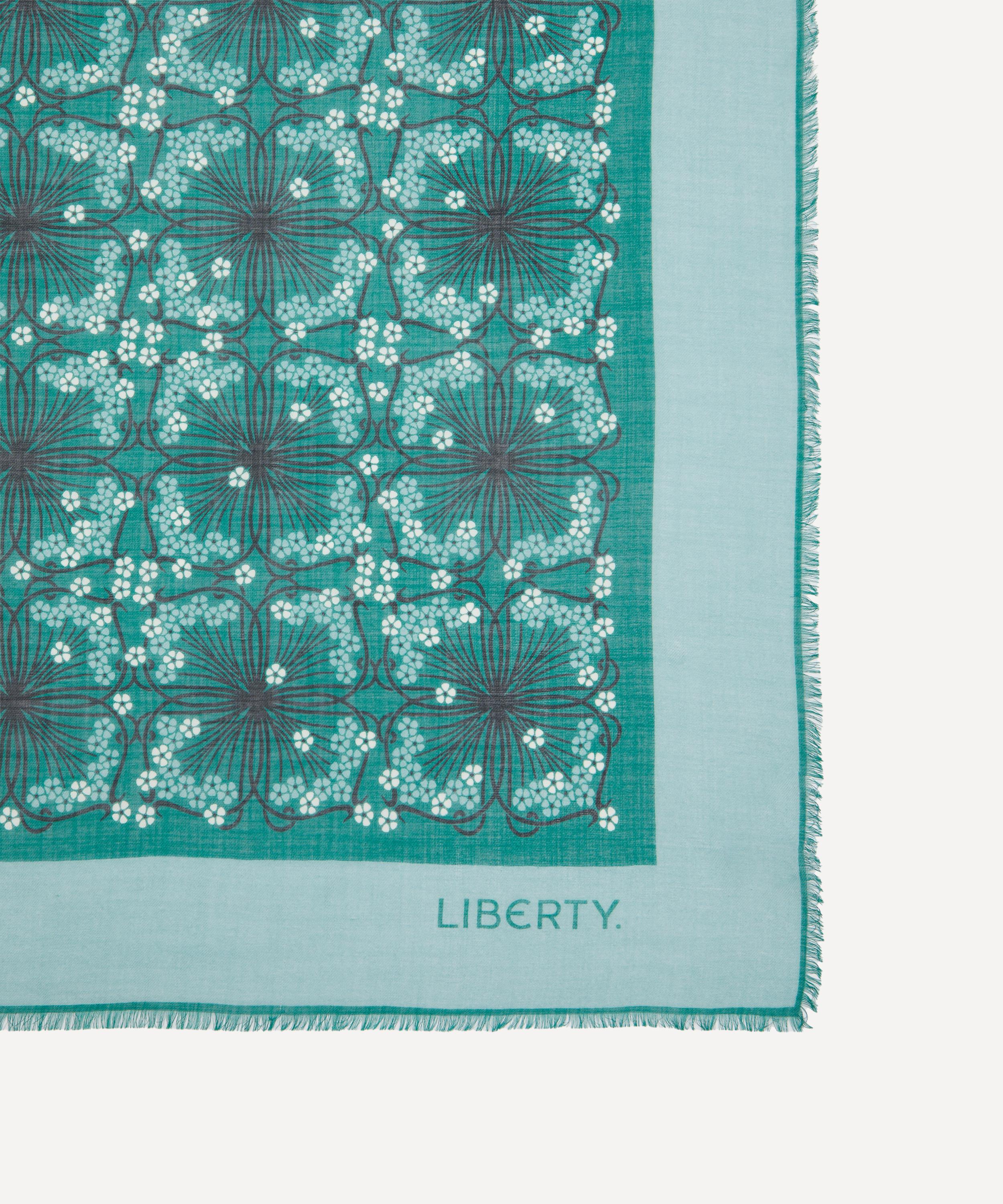 Liberty - Iphis Meadow 135X135 Wool-Silk Scarf image number 2