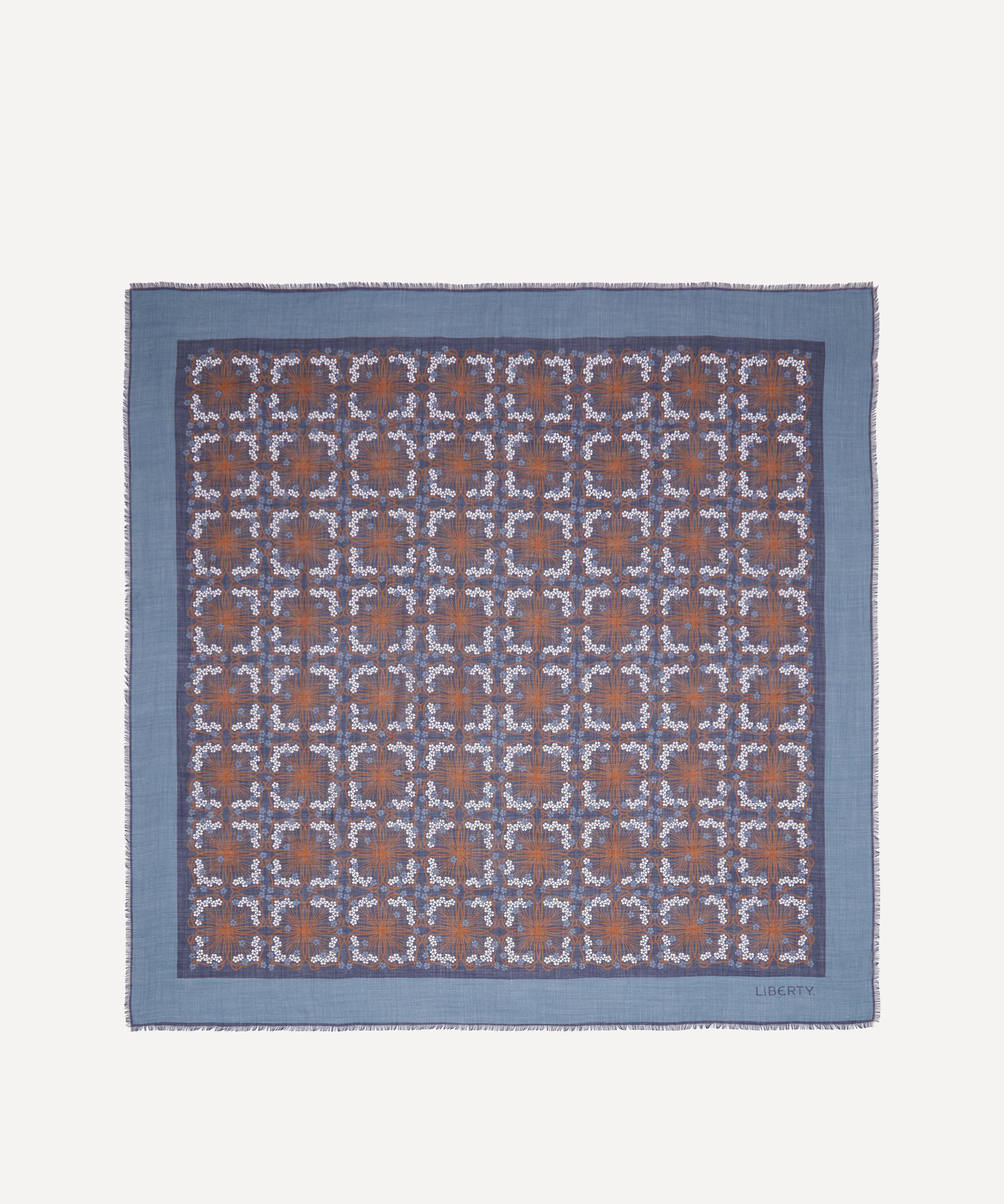Liberty - Iphis Meadow 135X135 Wool-Silk Scarf image number 0