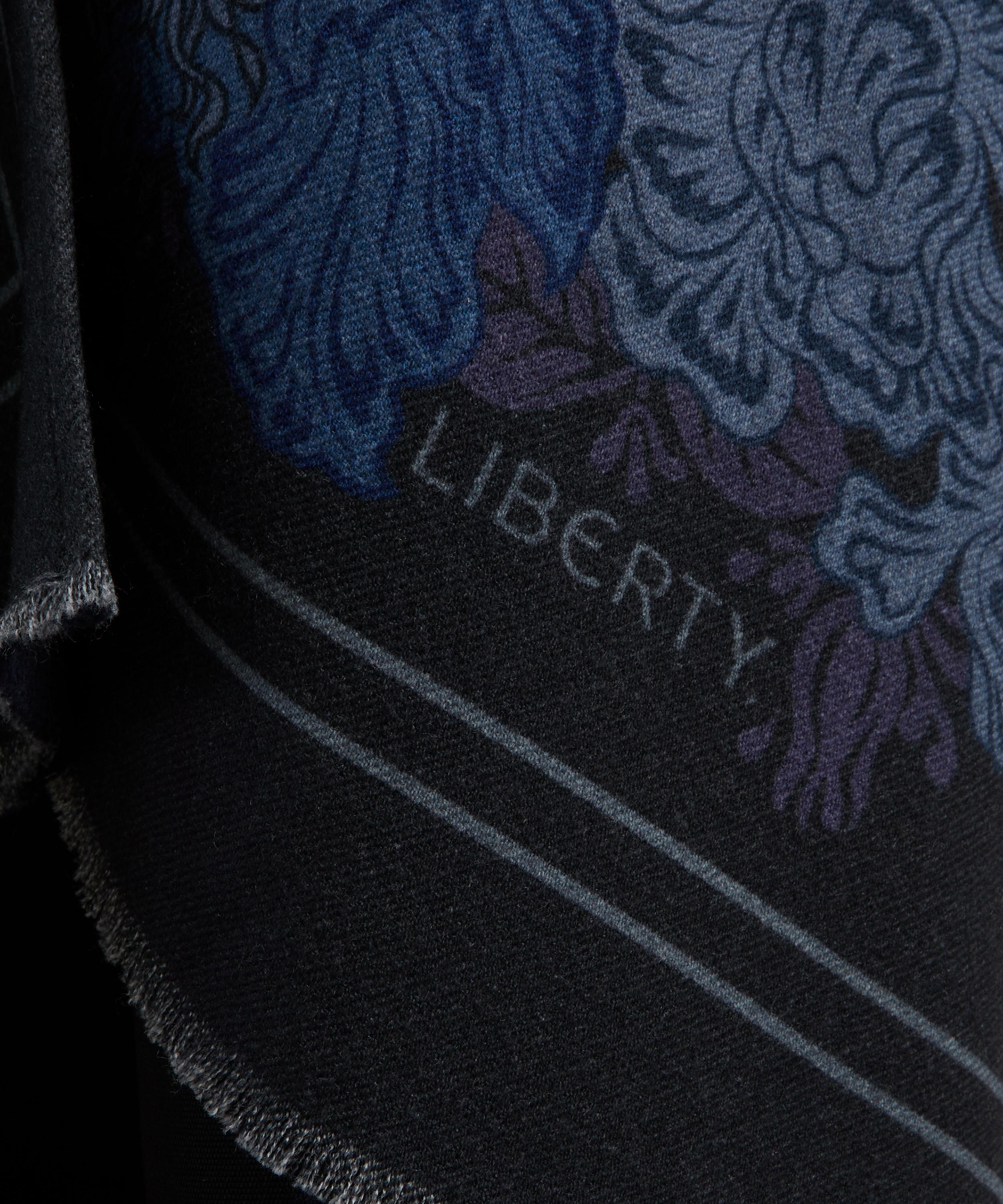 Liberty - Laura’s Reverie 140X160 Wool Cape image number 4