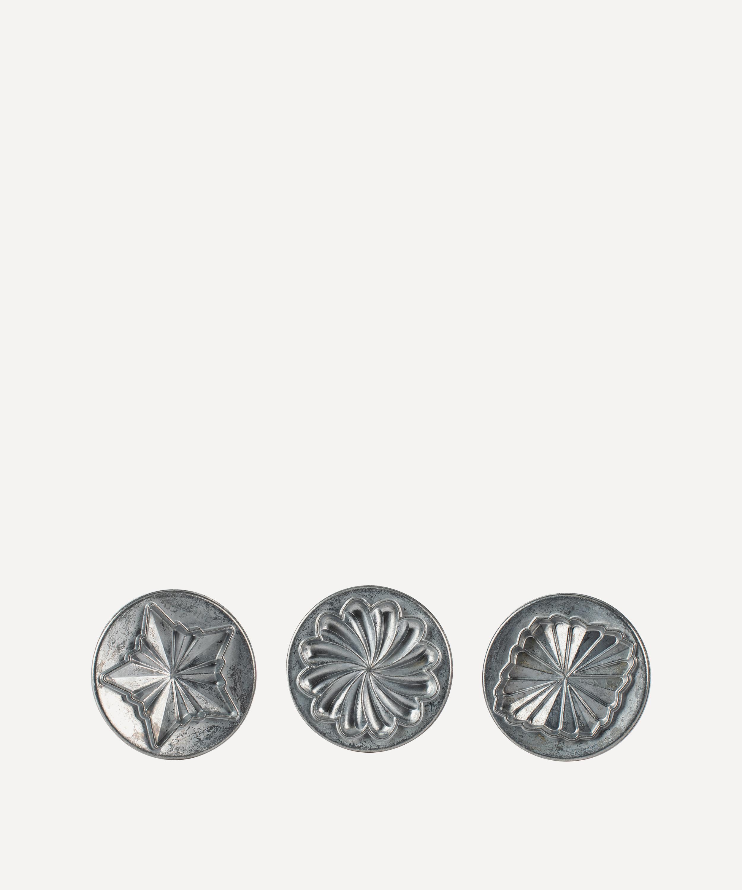 Nordic Ware - Pretty Pleated Cookie Stamps image number 0