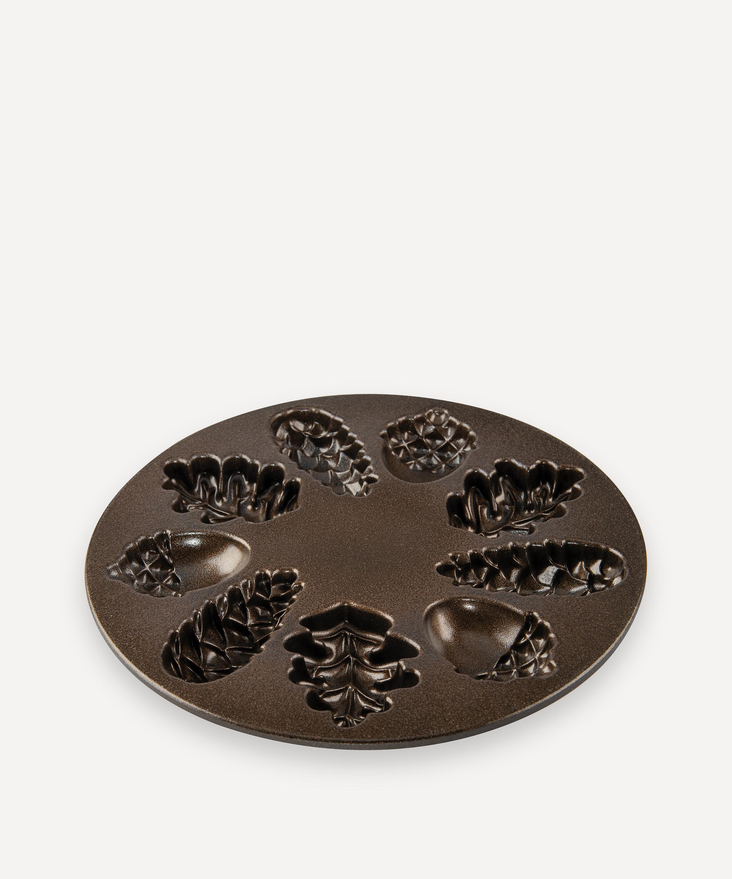 Nordic Ware - Woodland Cakelet Pan image number 2