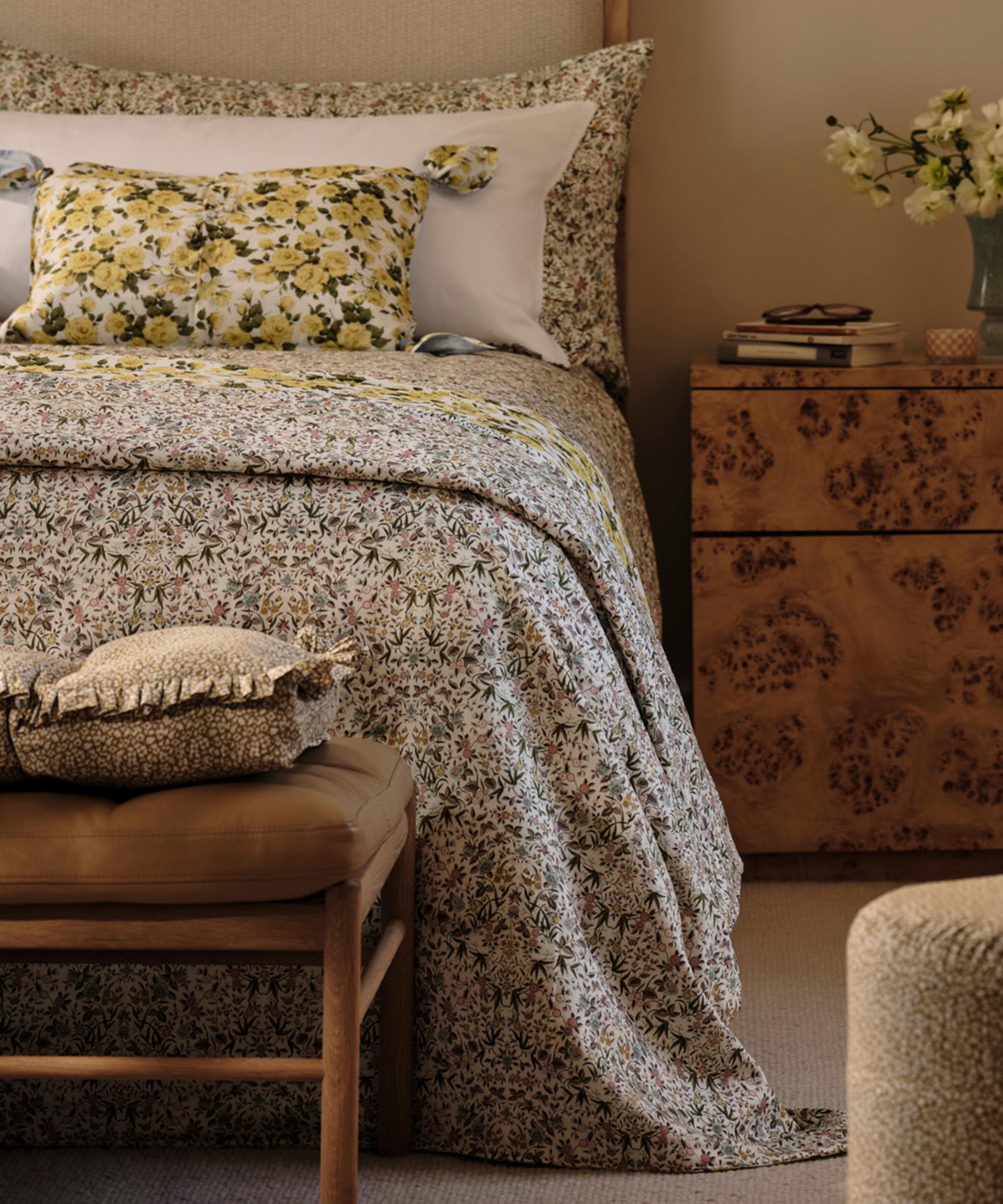 Coco & Wolf - Tapestry Ardington Cotton Sateen Single Duvet Cover Set image number 1