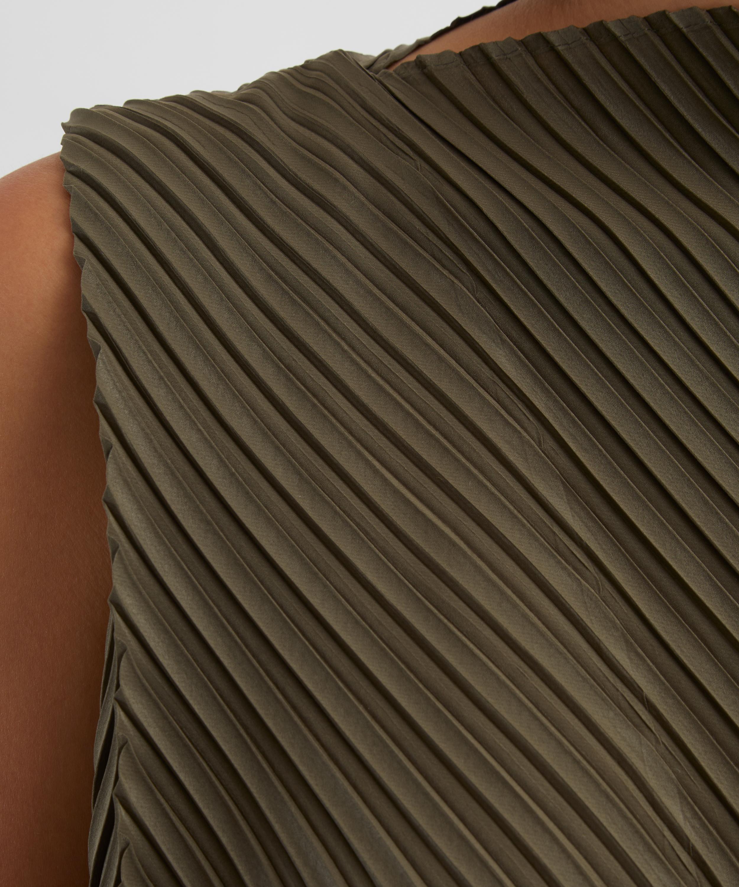 Issey Miyake - SOFT FOLD PLEATS Khaki Dress image number 4