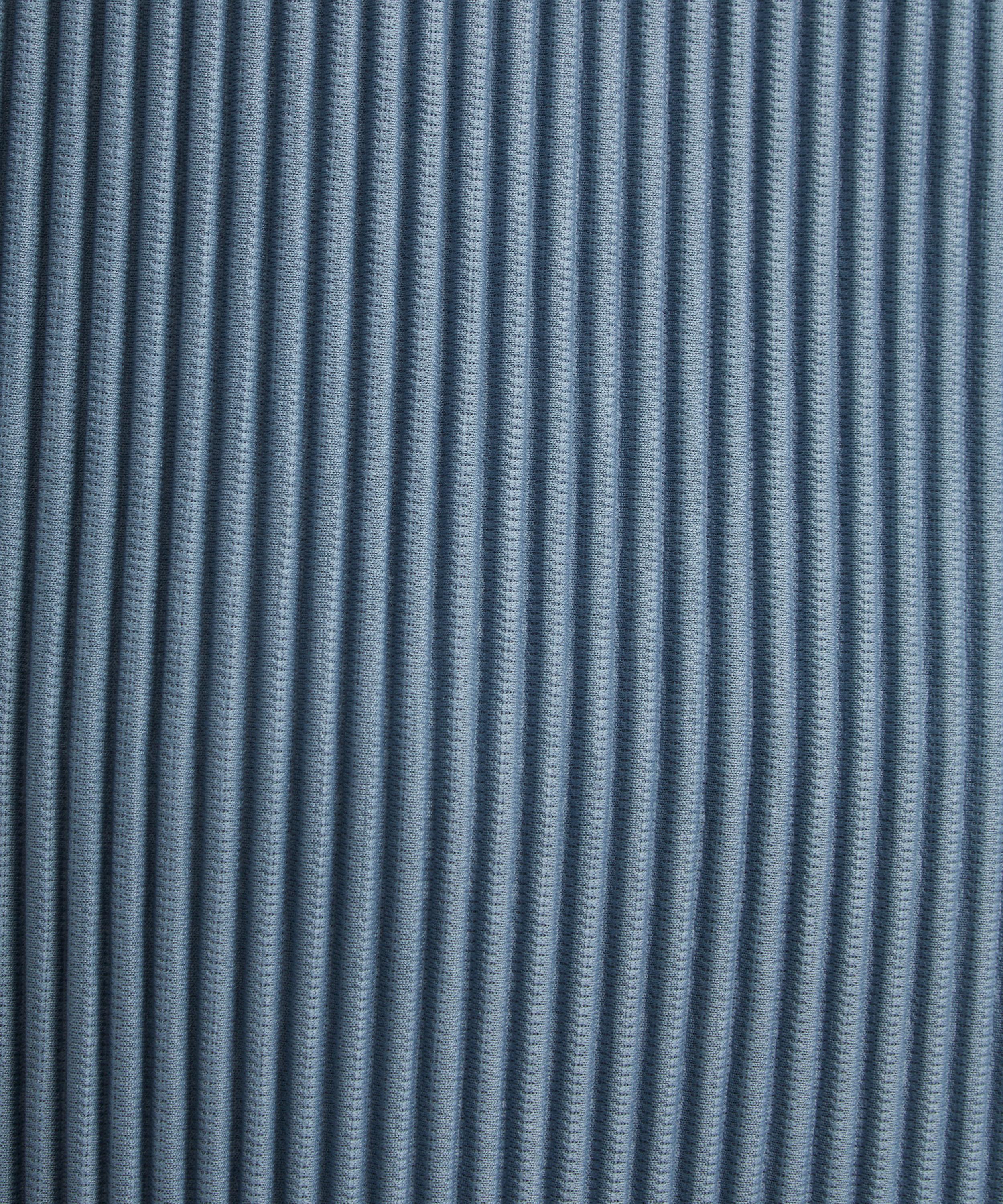 HOMME PLISSÉ ISSEY MIYAKE - MC AUGUST Pleated Polo Shirt image number 4
