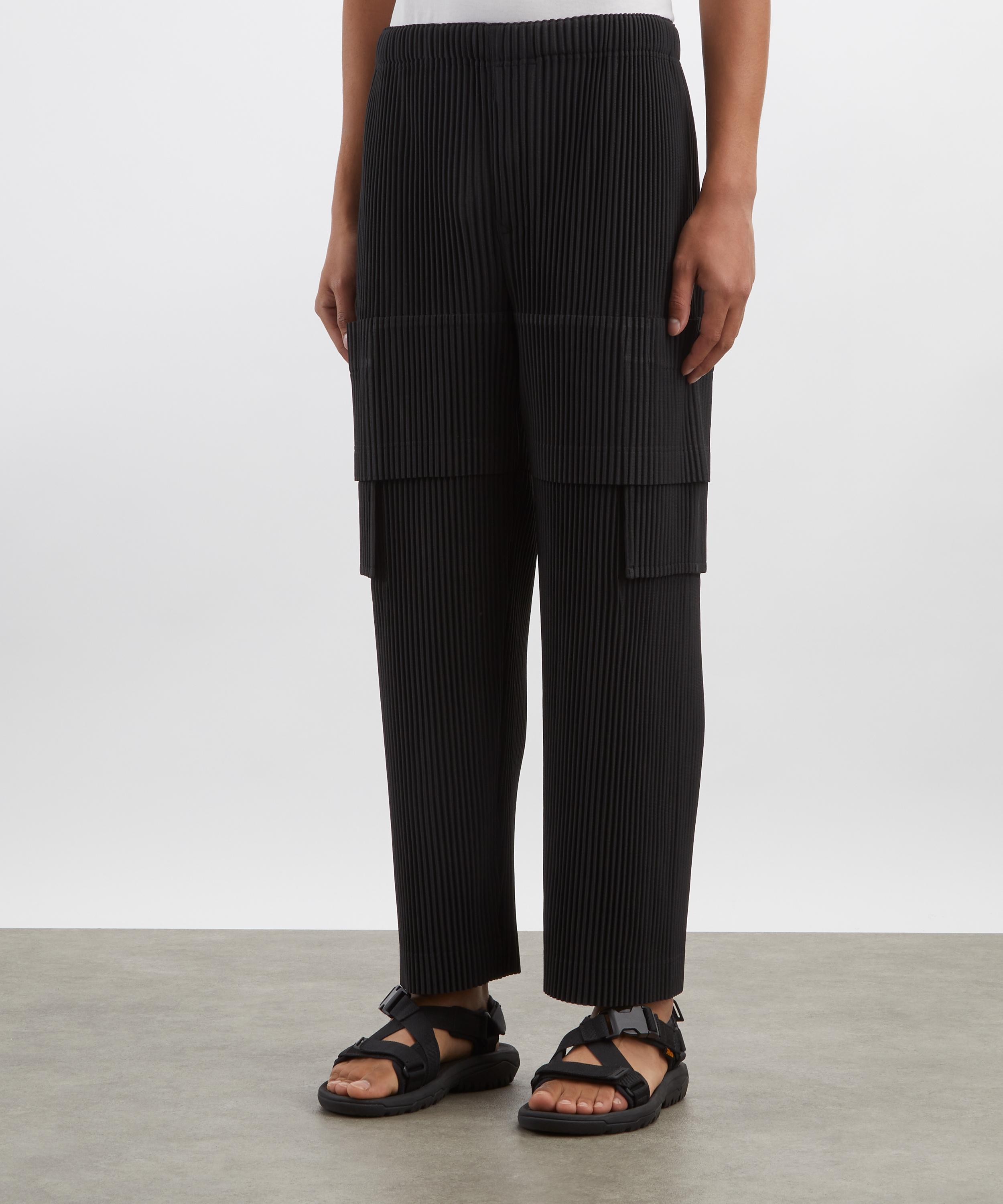 HOMME PLISSÉ ISSEY MIYAKE - MULTI-POCKET Pleated Trousers image number 2