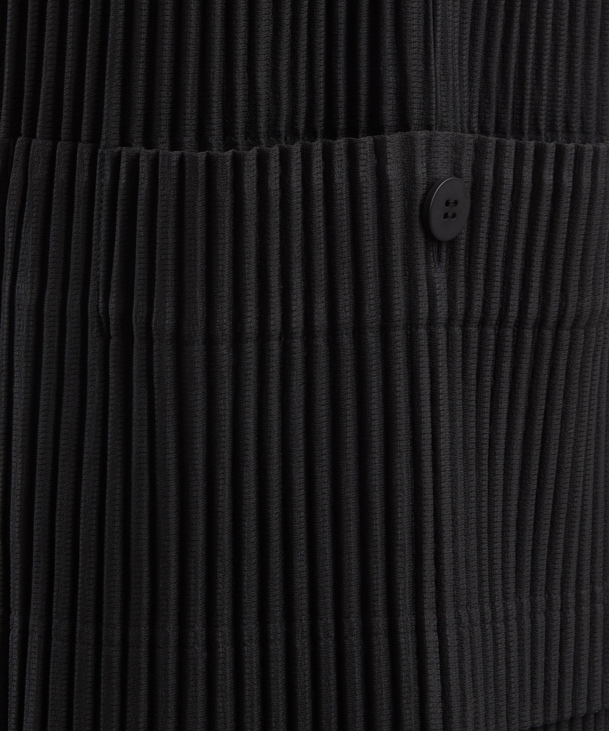HOMME PLISSÉ ISSEY MIYAKE - MULTI-POCKET Pleated Trousers image number 4